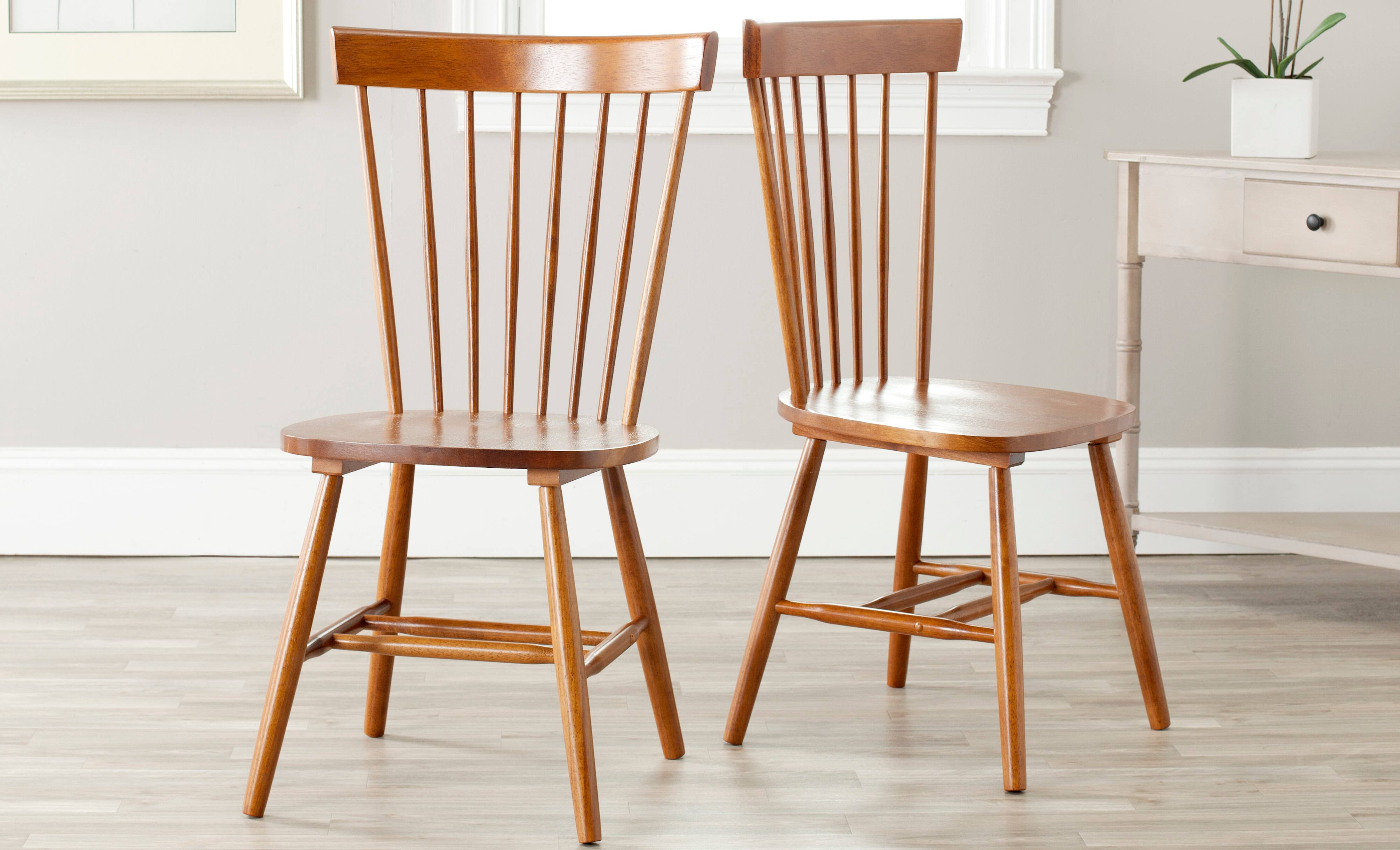 Parker Spindle Side Chair Set of 2 in Oak