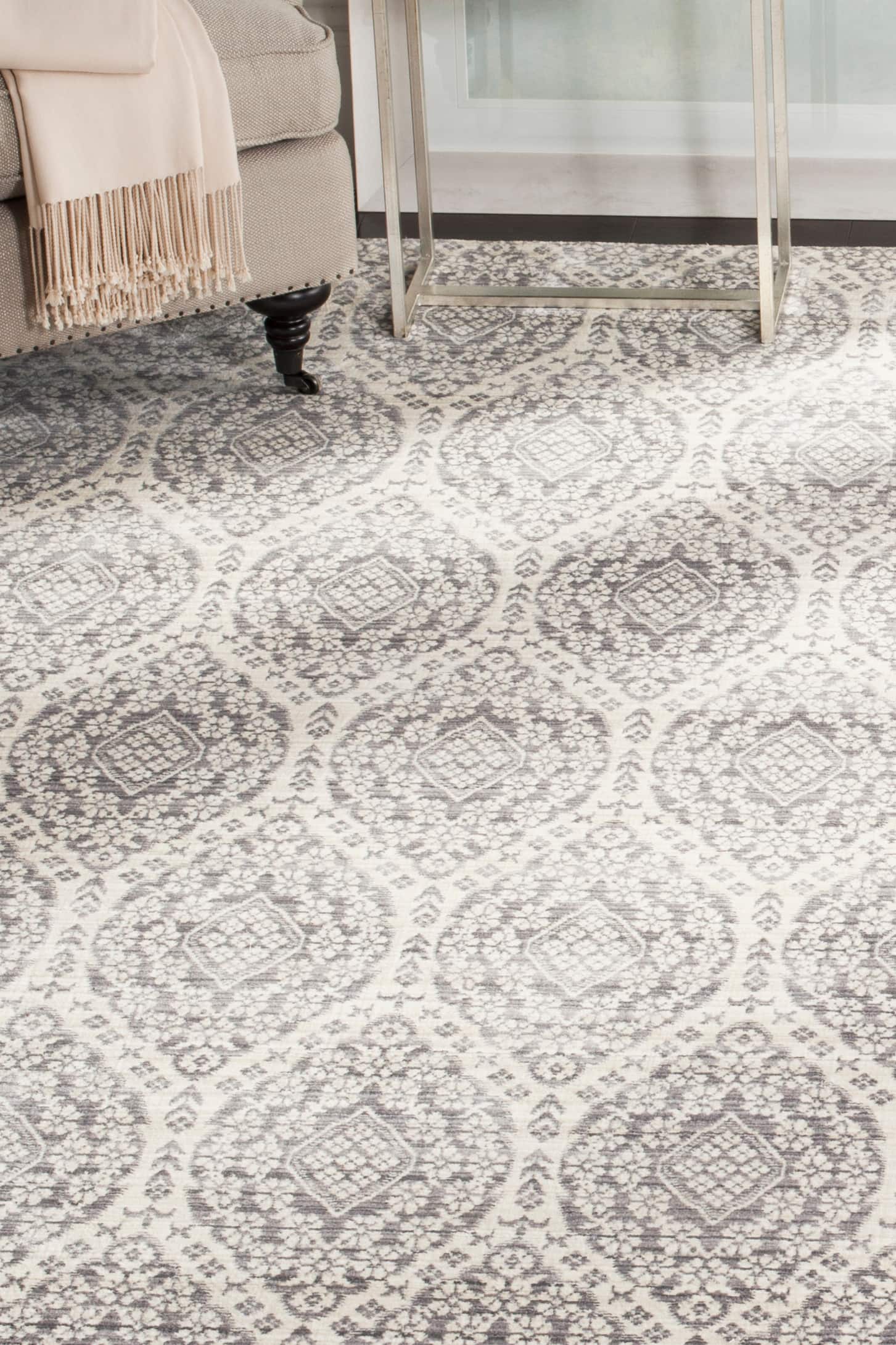 Valencia Modern Geo 3&#x27; X 5&#x27; Area Rug