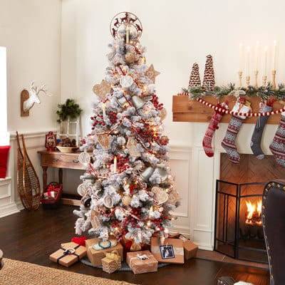 Pinecone Lodge Christmas Tree | Projects | Michaels