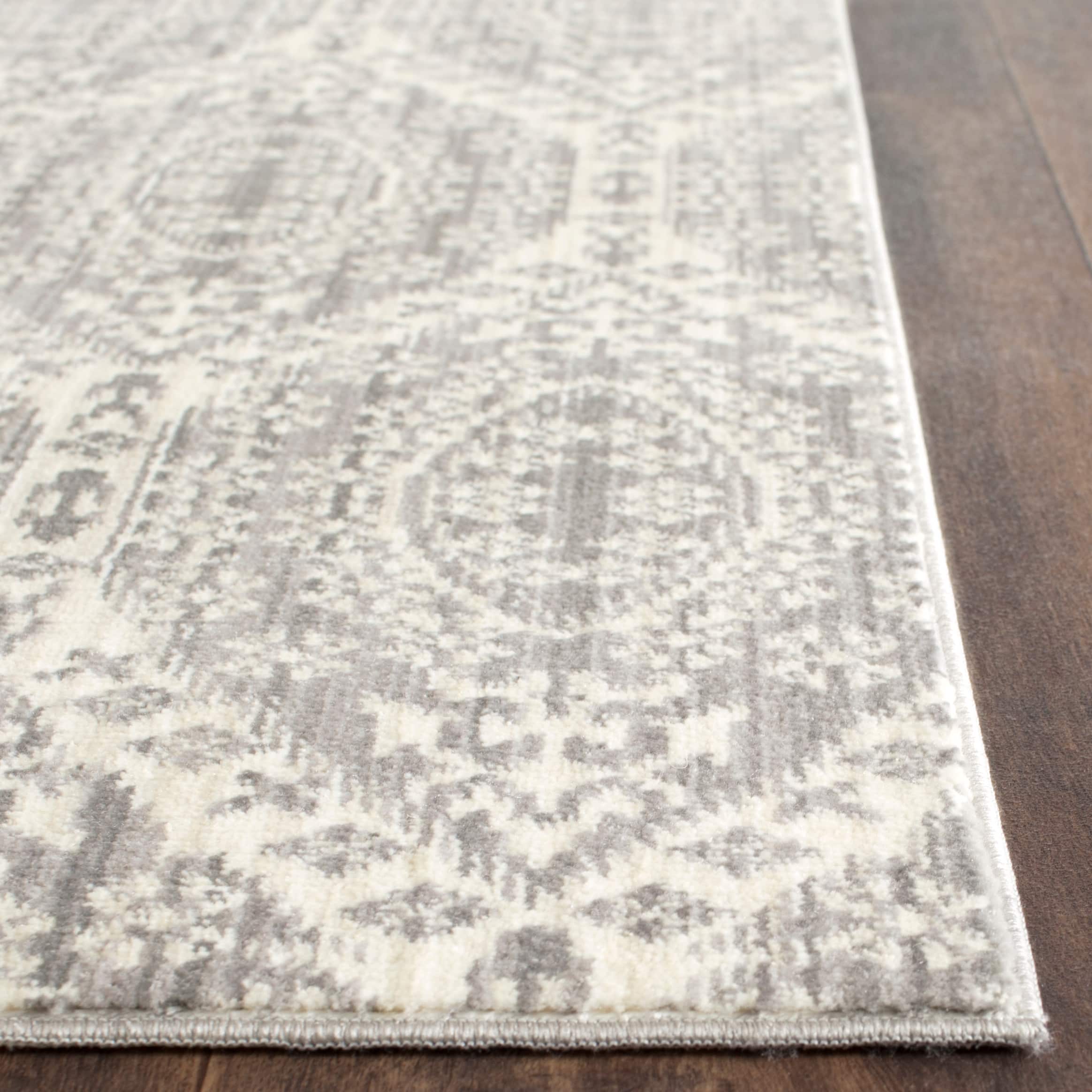 Valencia Modern Geo 3&#x27; X 5&#x27; Area Rug