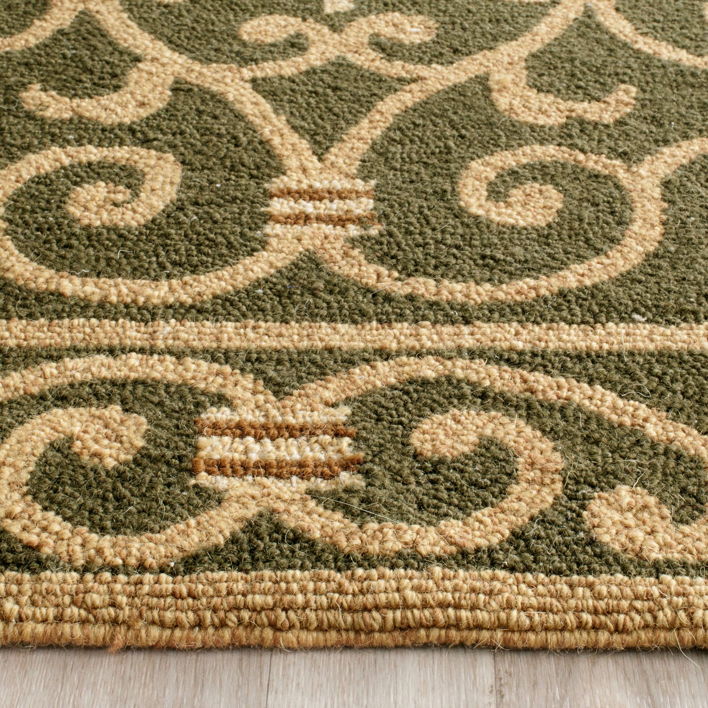 Chelsea Scrollwork 2&#x27;-6&#x22; X 10&#x27; Area Rug