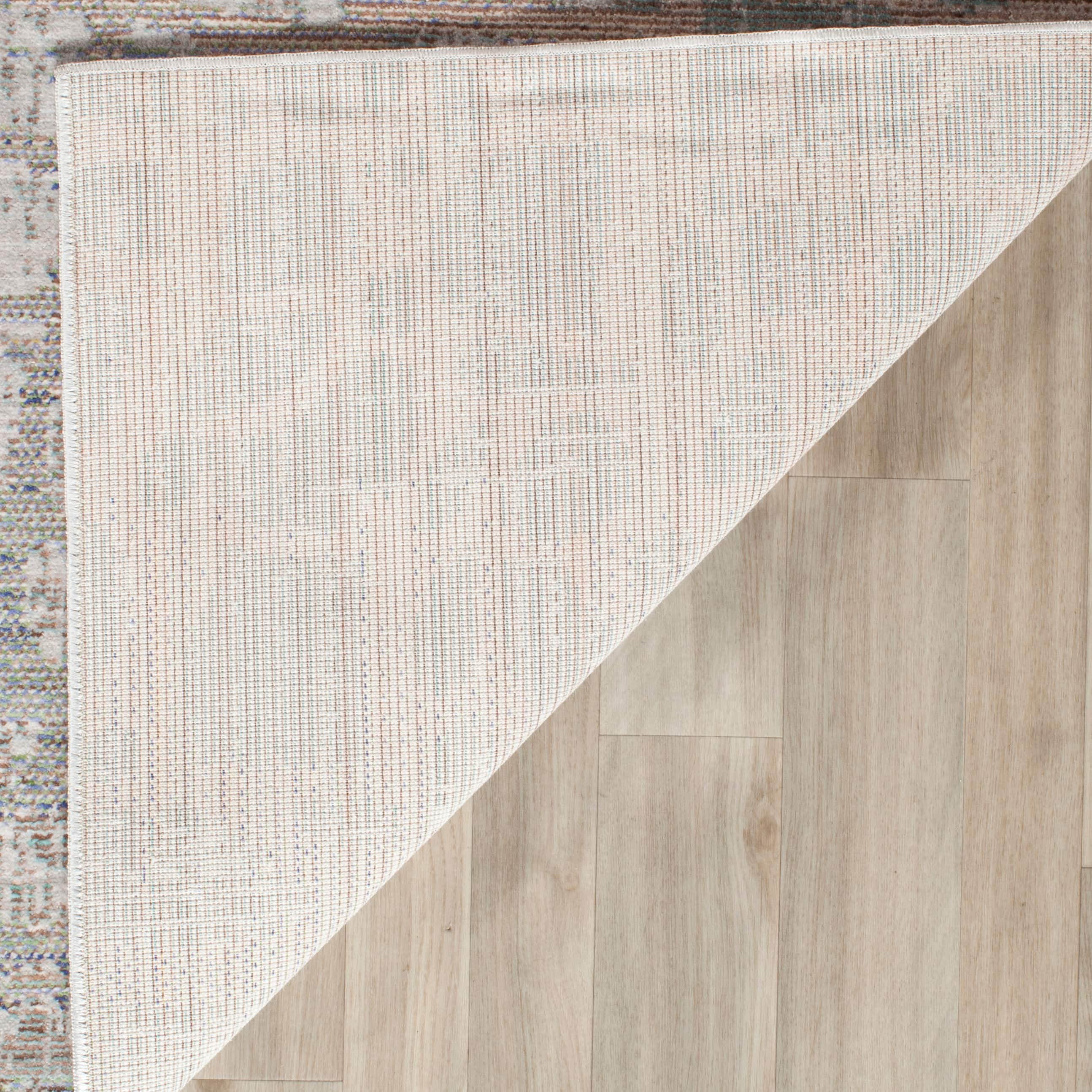 Valencia Metro-Chic 2&#x27;-3&#x22; X 10&#x27; Area Rug