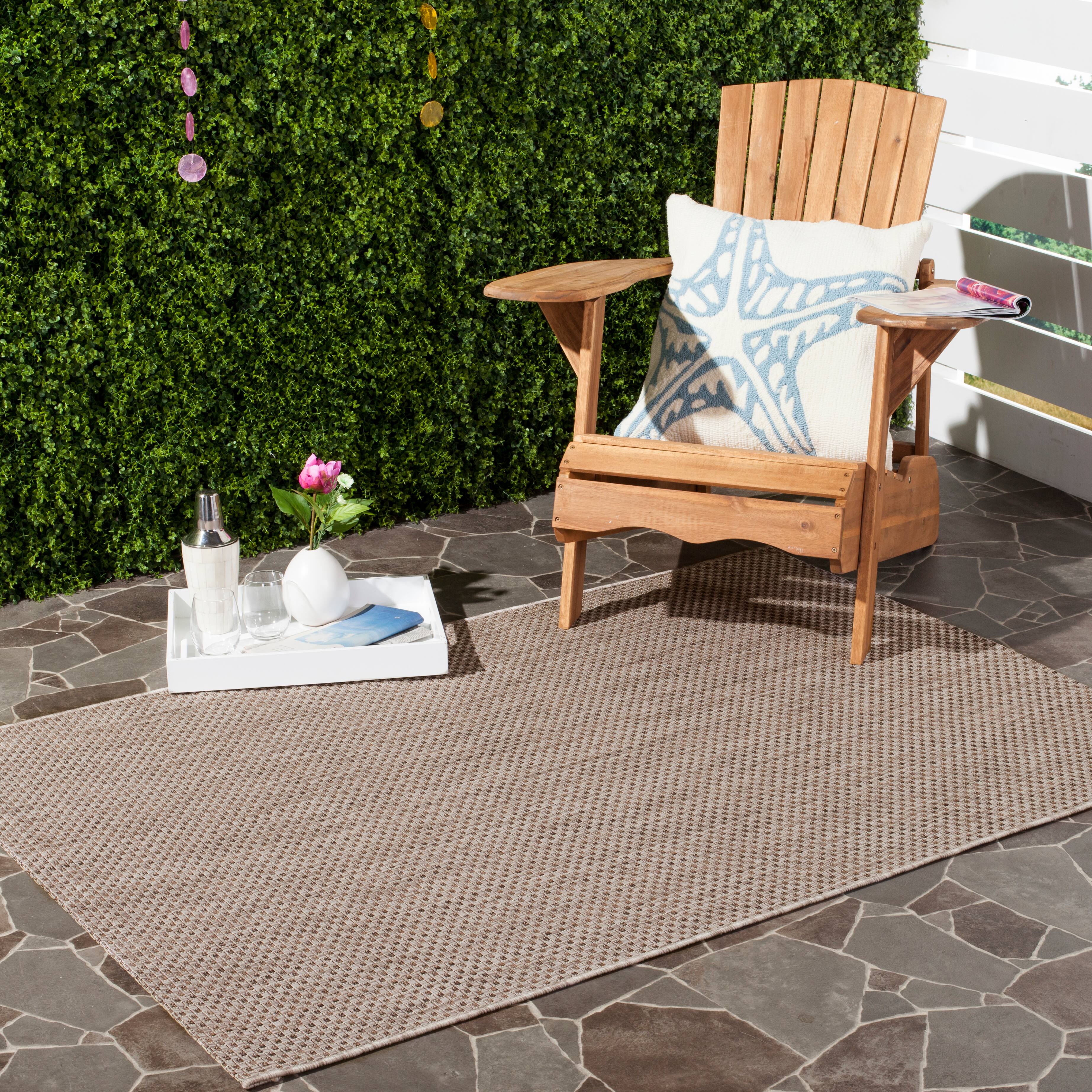 Courtyard Modern 5'-3" X 7'-7" Area Rug
