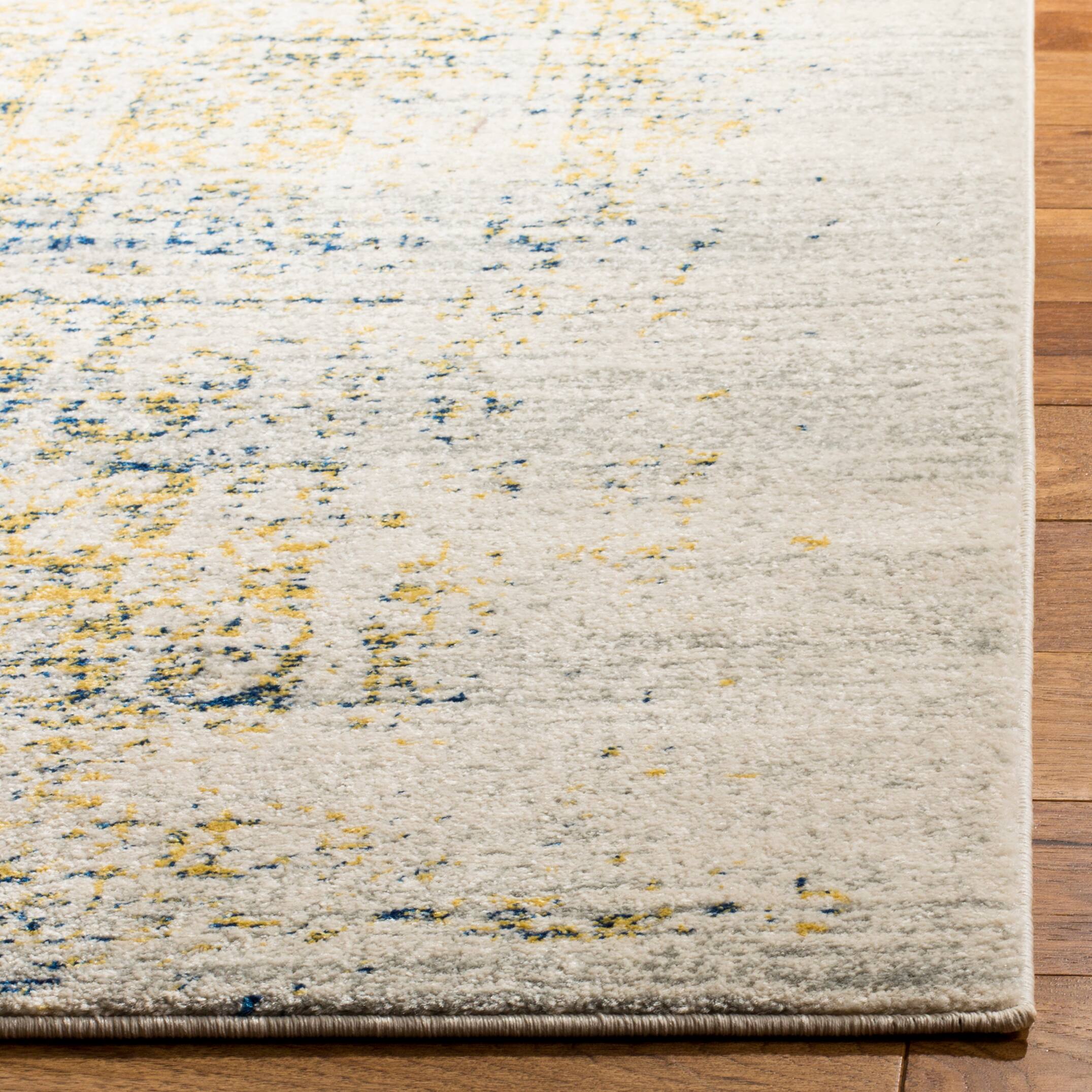 Evoke Distressed Medallion 4&#x27; X 6&#x27; Area Rug
