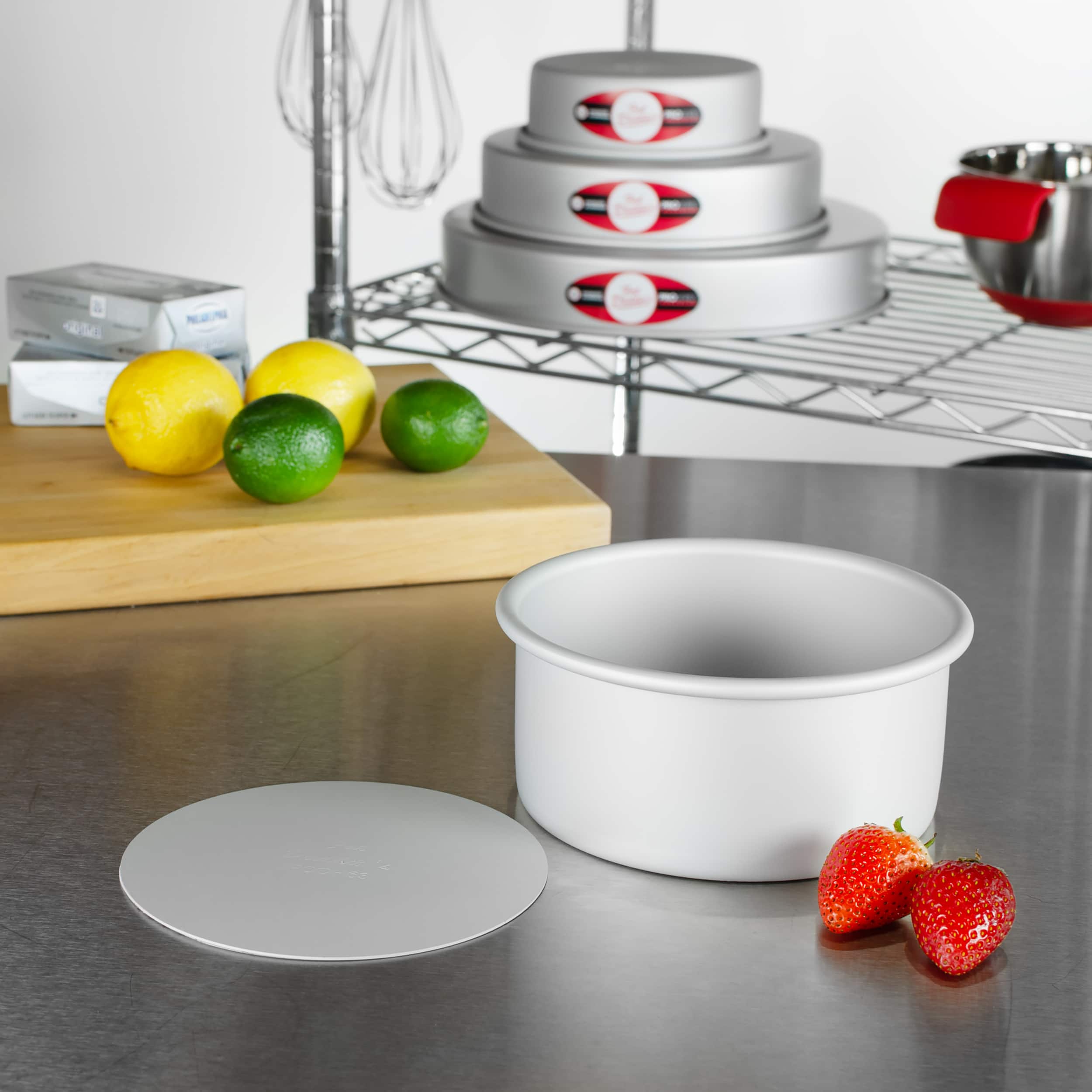 Fat Daddio's® ProSeries 6" x 3" Anodized Aluminum Round Cheesecake Pan