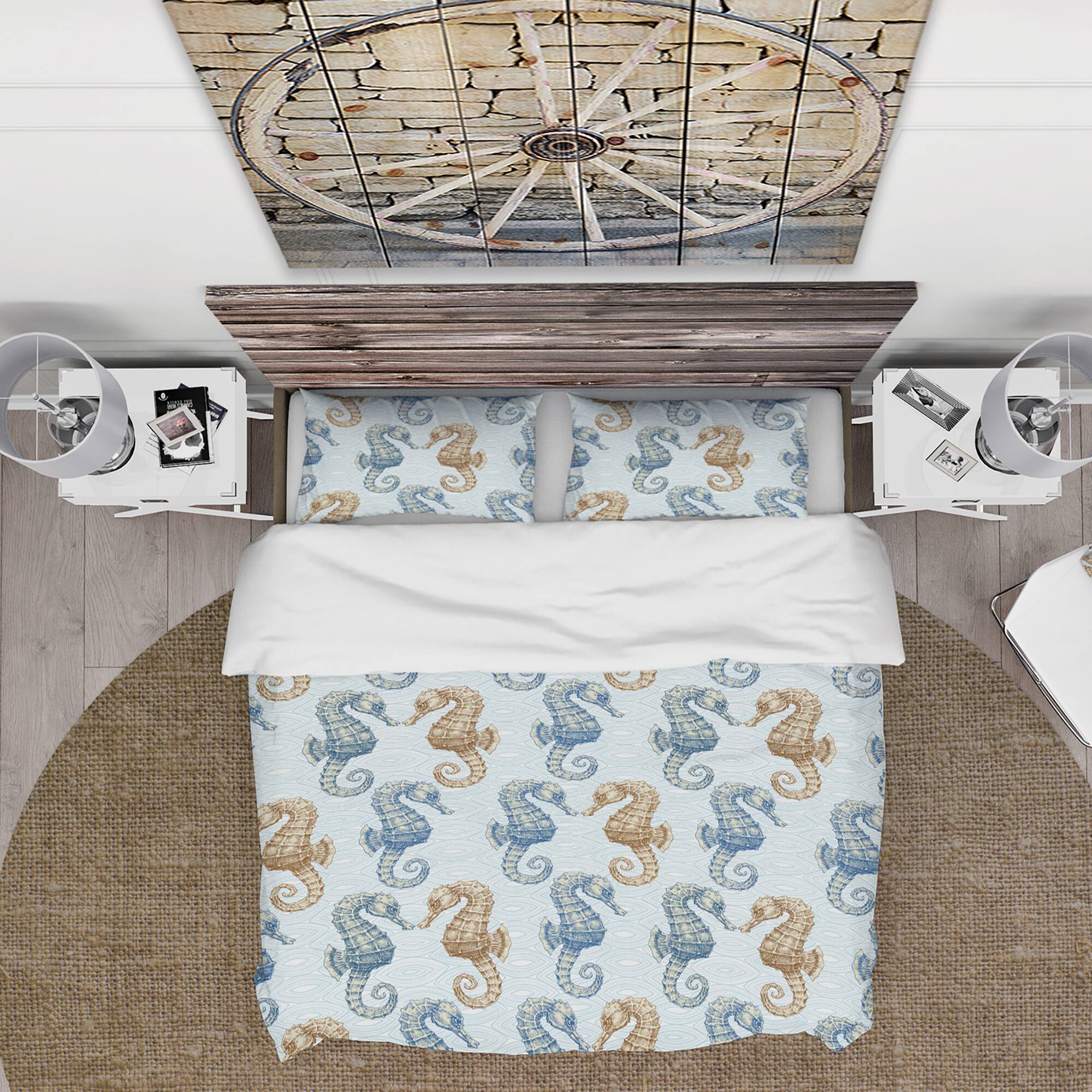 Designart 'Sea horse couple in deep sea' Coastal Bedding Set