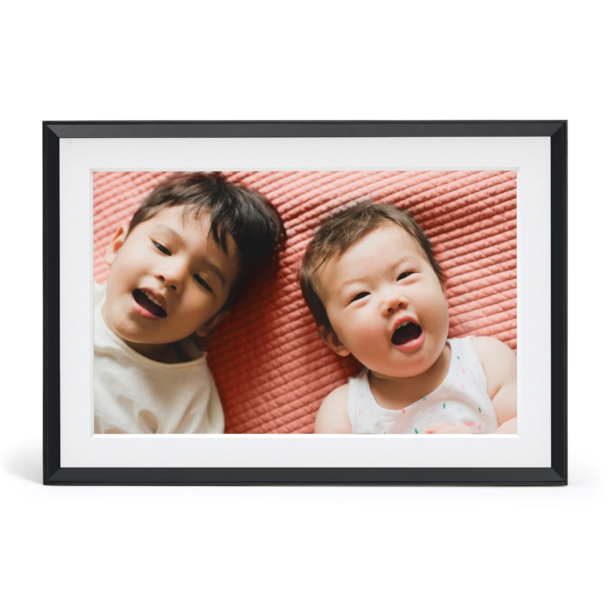 Aura 10.1" HD WiFi Carver Charcoal with Paper Mat Digital Photo Frame