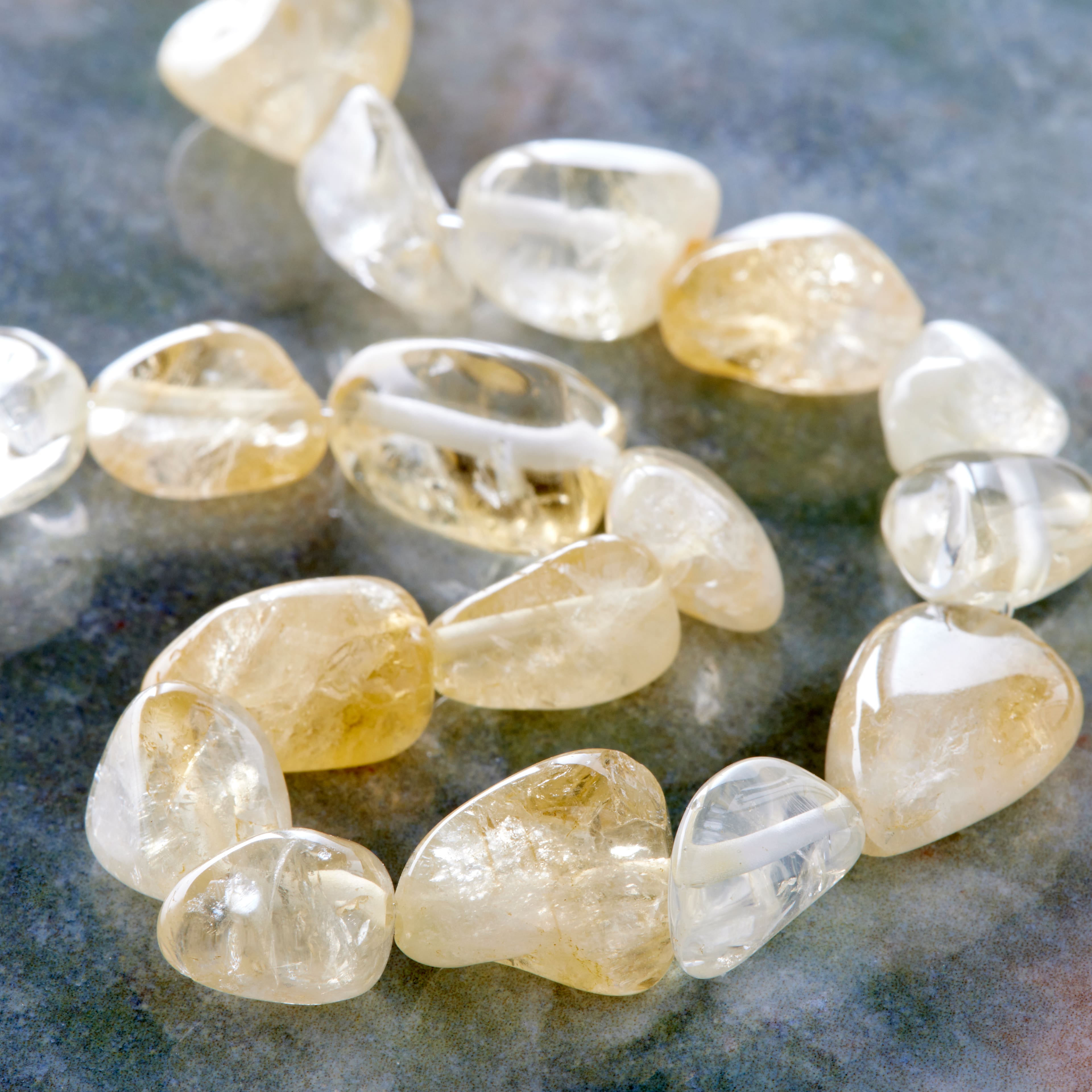 Perles en fragments de citrine de Bead Landing