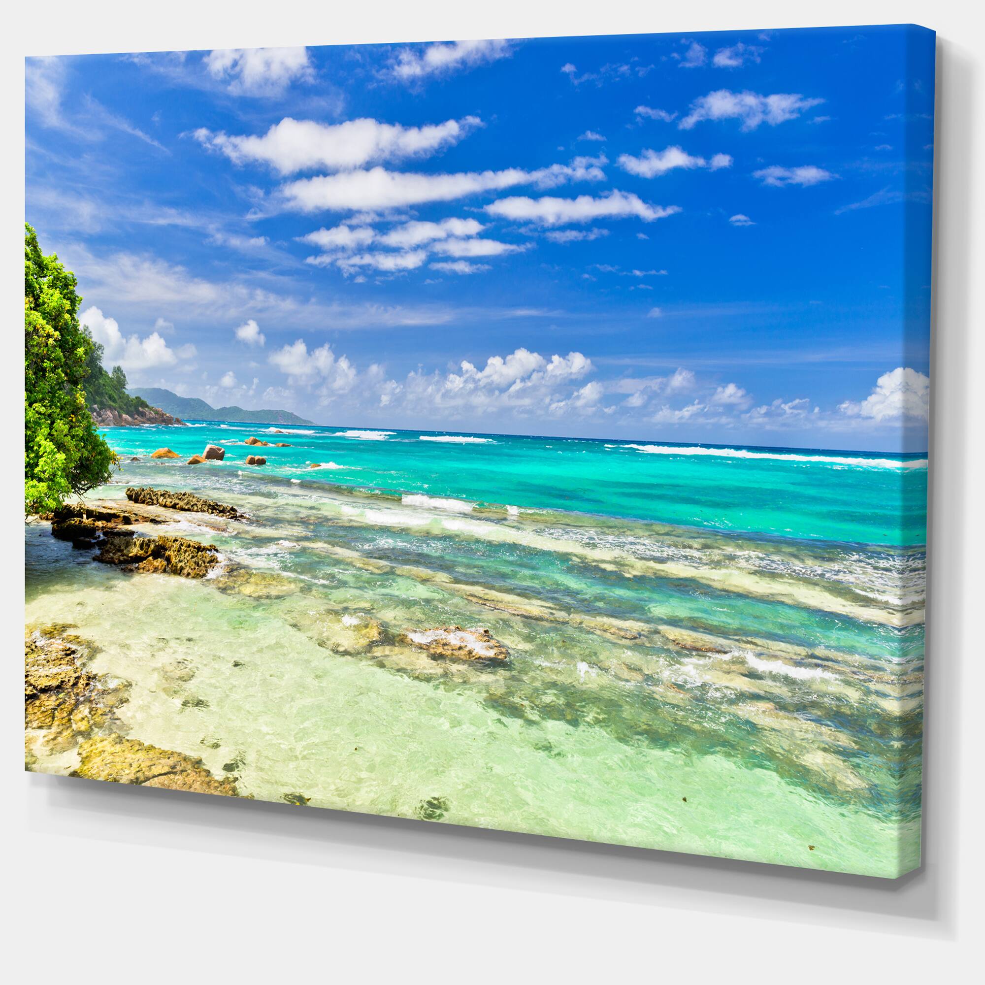 Designart - Tranquil Seychelles Tropical Beach