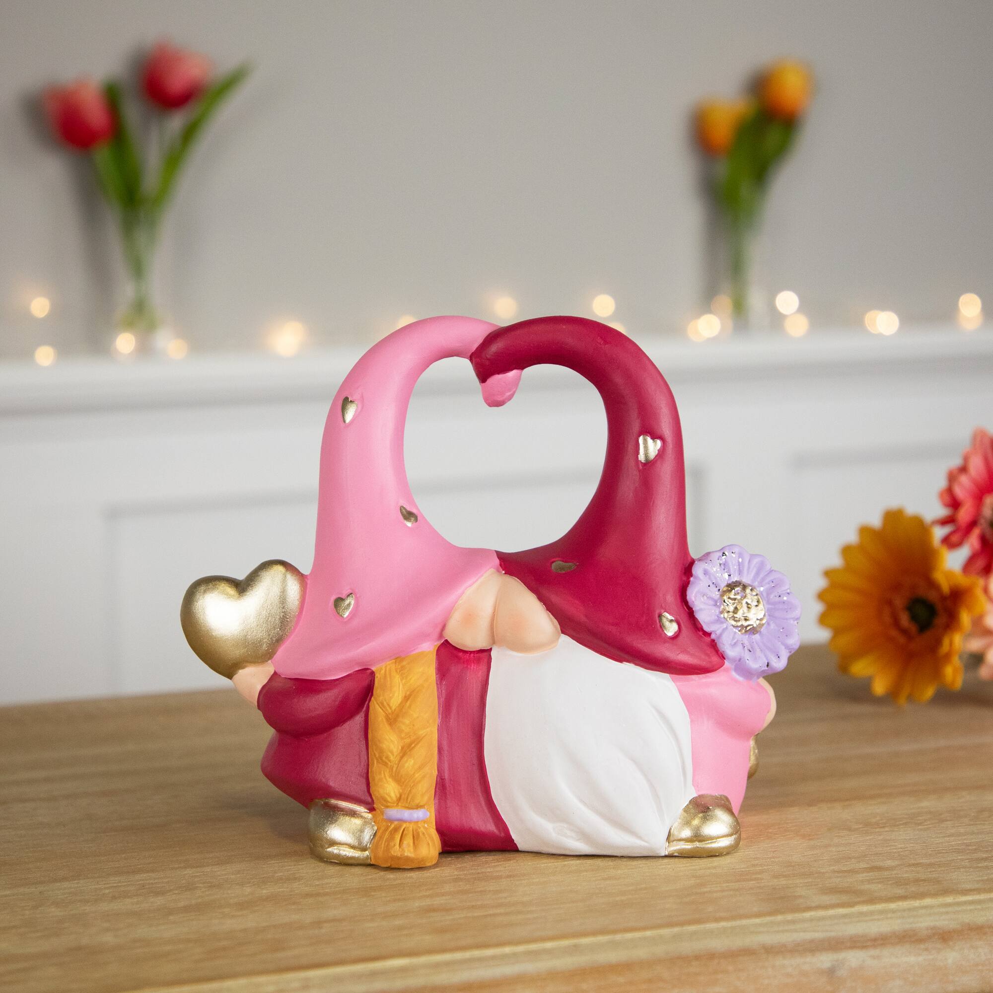 8" Kissing Gnomes Valentine's Day Decoration