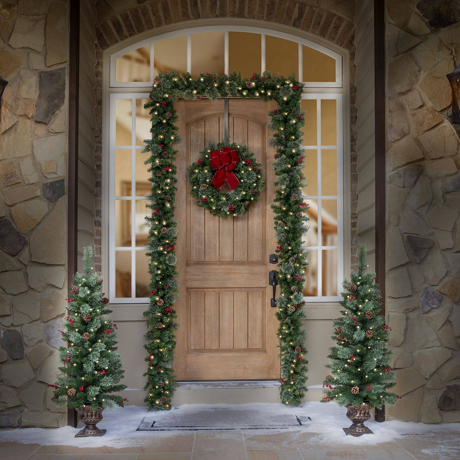 Haute Décor 9ft. Pre-Lit LED Classic Garland