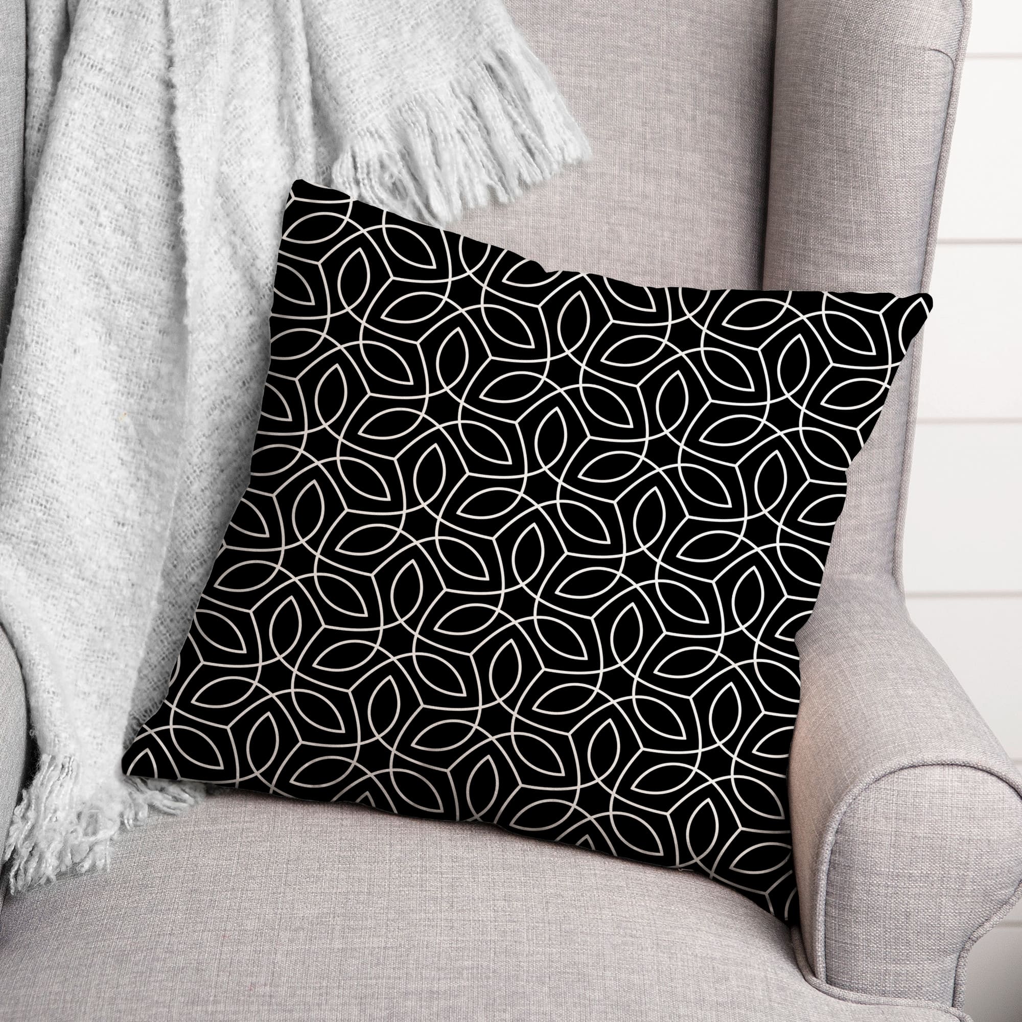 18" x 18" Leaf Swirls Indoor/Outdoor Throw Pillow