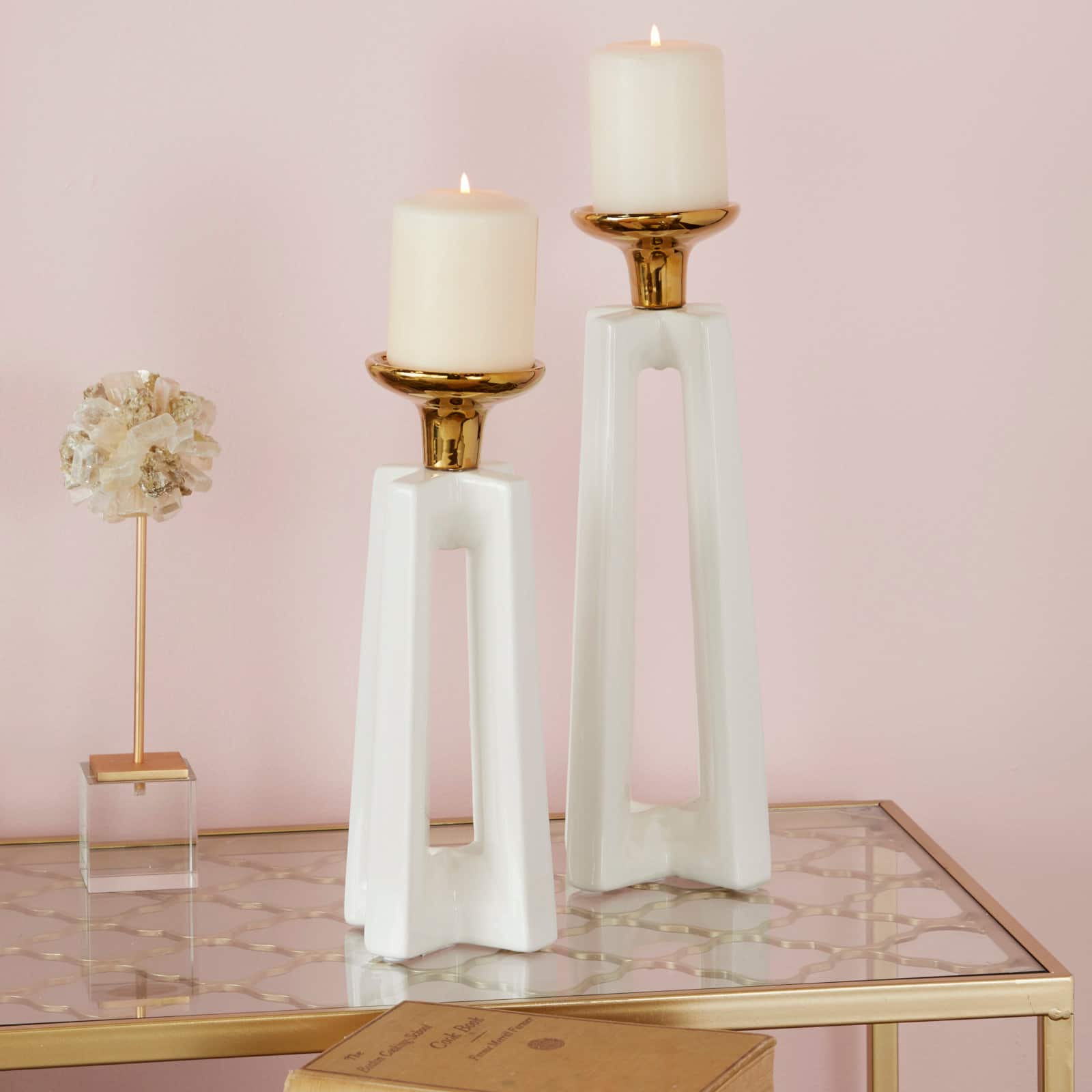 CosmoLiving by Cosmopolitan White Ceramic Modern Candle Holder Set