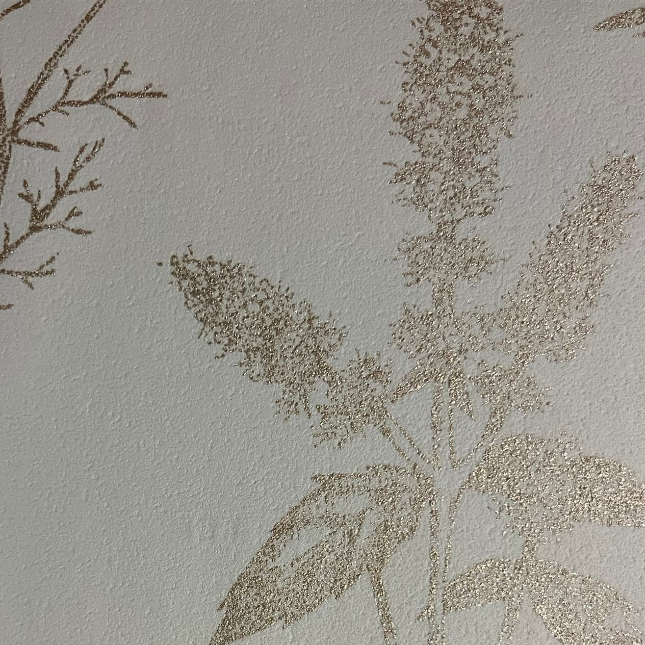 Designs Direct Luminous Botanical Sketch Metallic Wallpaper