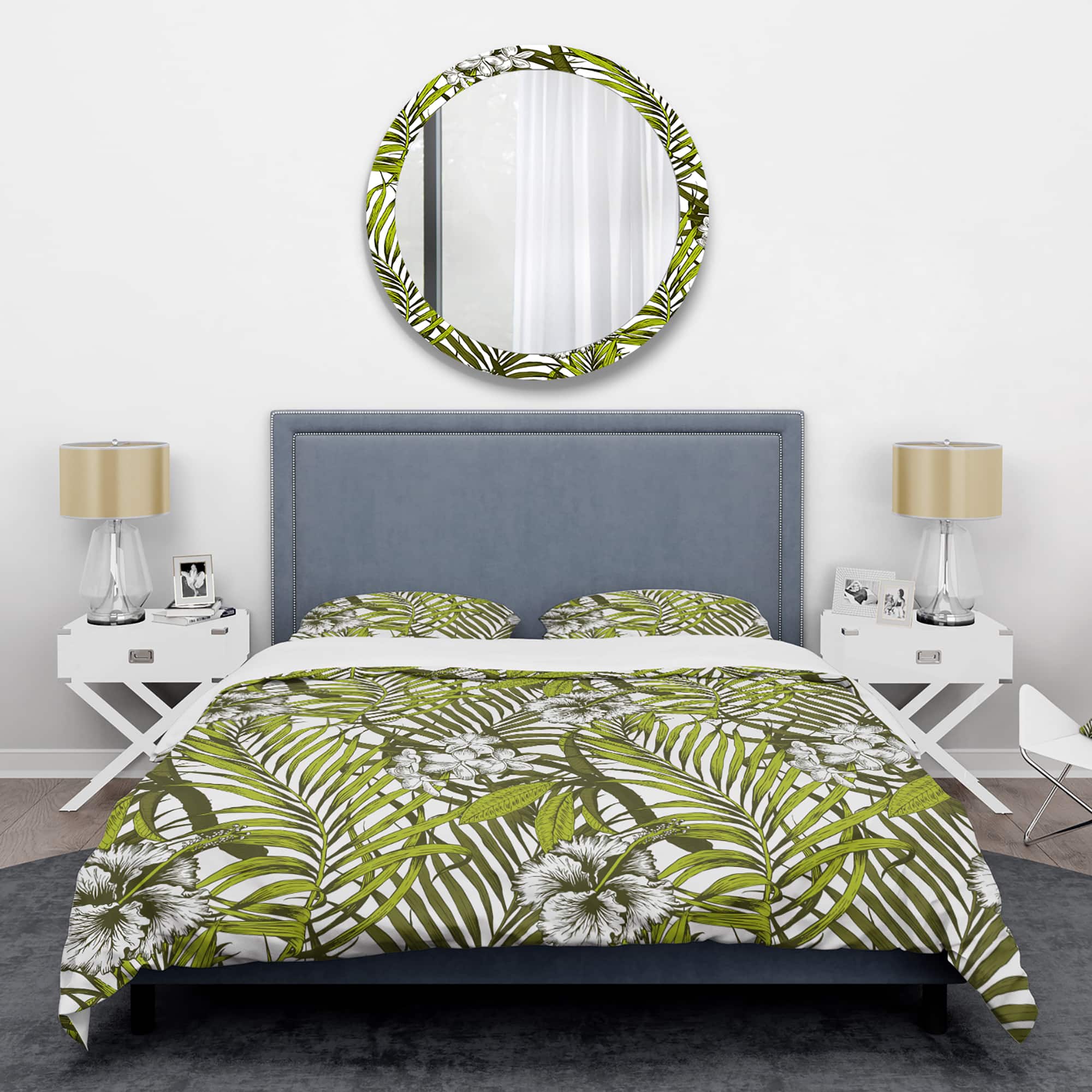Designart 'Tropical Palm Leaves I' Mid-Century Duvet Cover Set