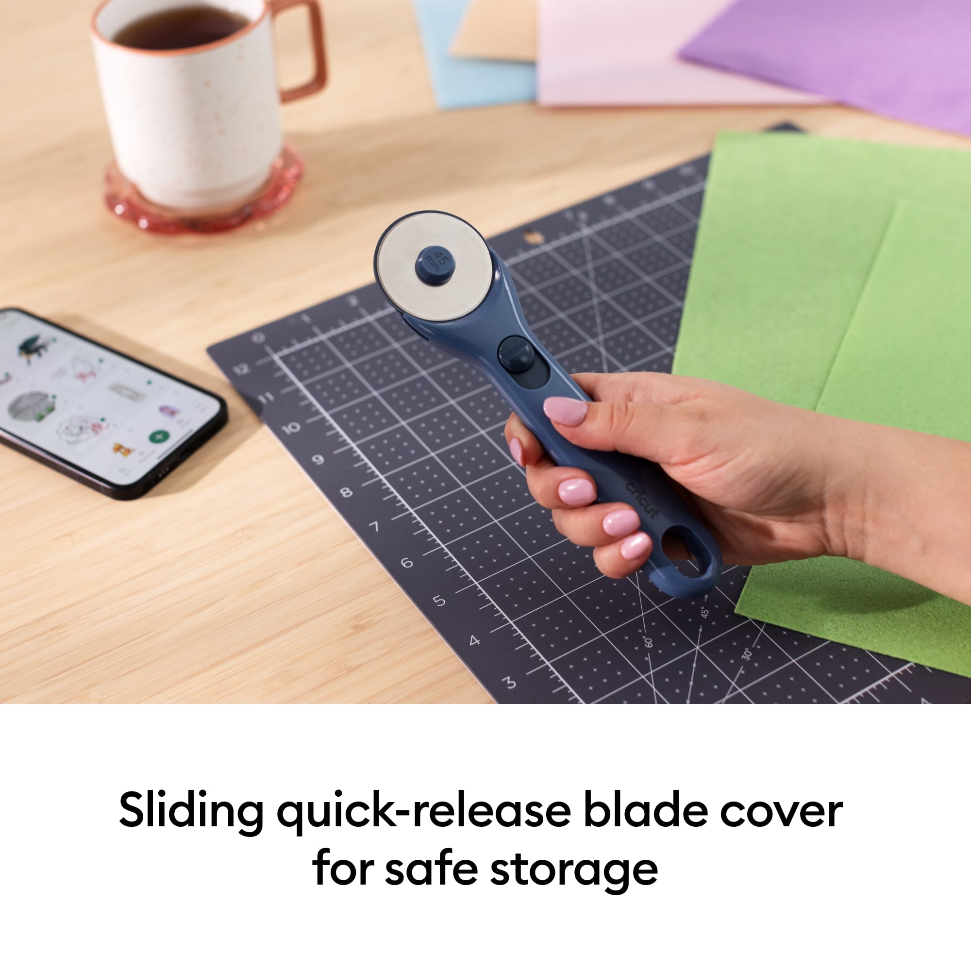 Cricut® 45mm Blue Rotary Cutter