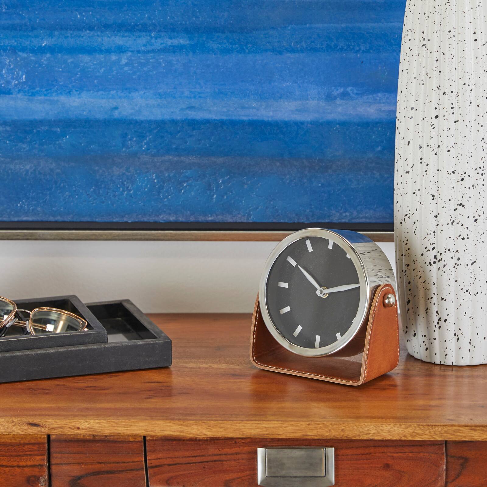 Stainless Steel Clock with Leather Stand
