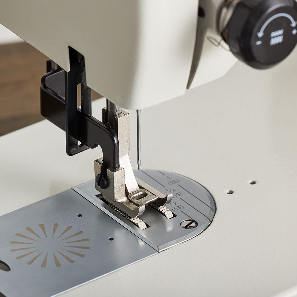 Barracuda™ Fit 500BZ Zig-Zag Portable Walking Foot Sewing Machine for Heavy Material