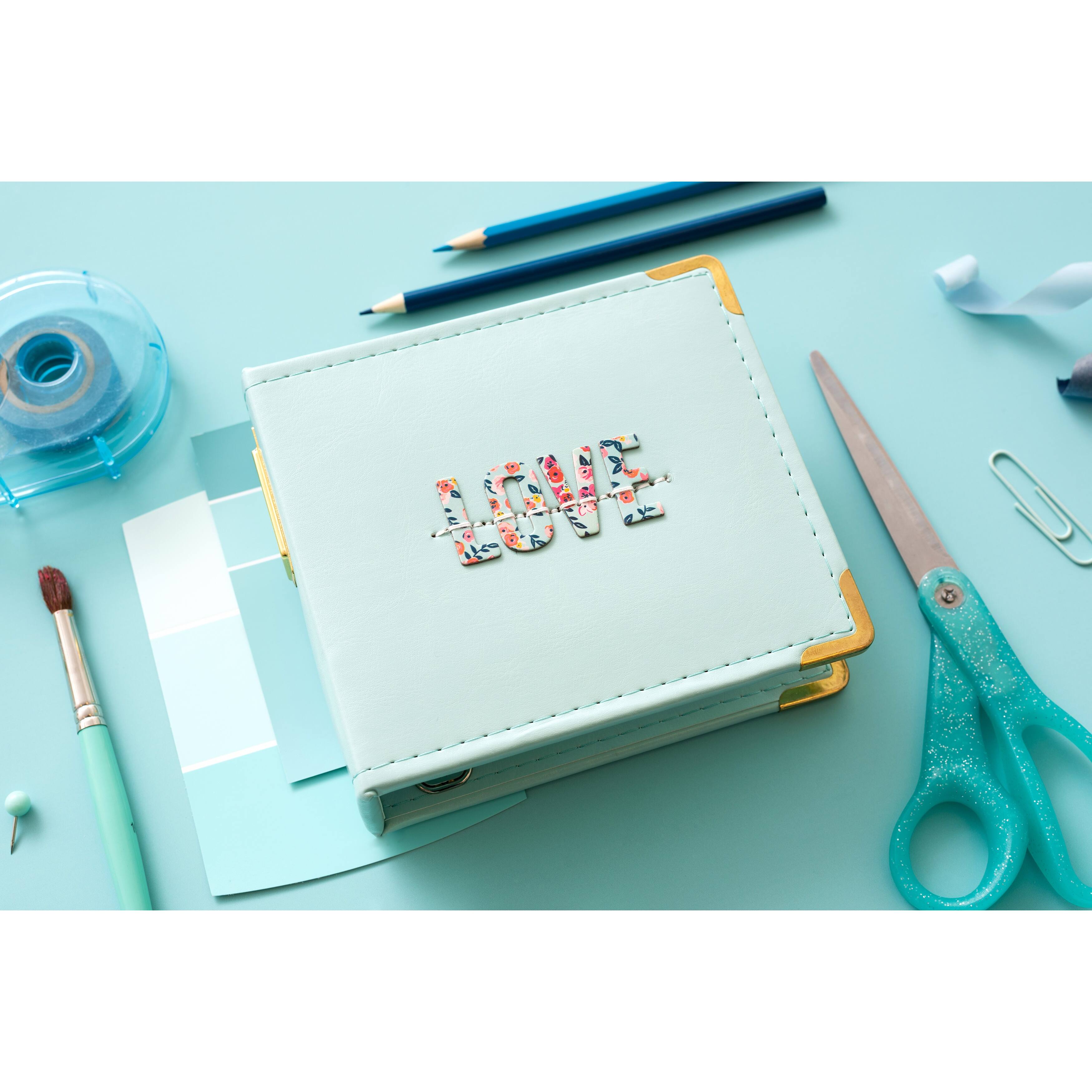 We R Memory Keepers® Stitch Happy Pen™ Punch Needle Kit