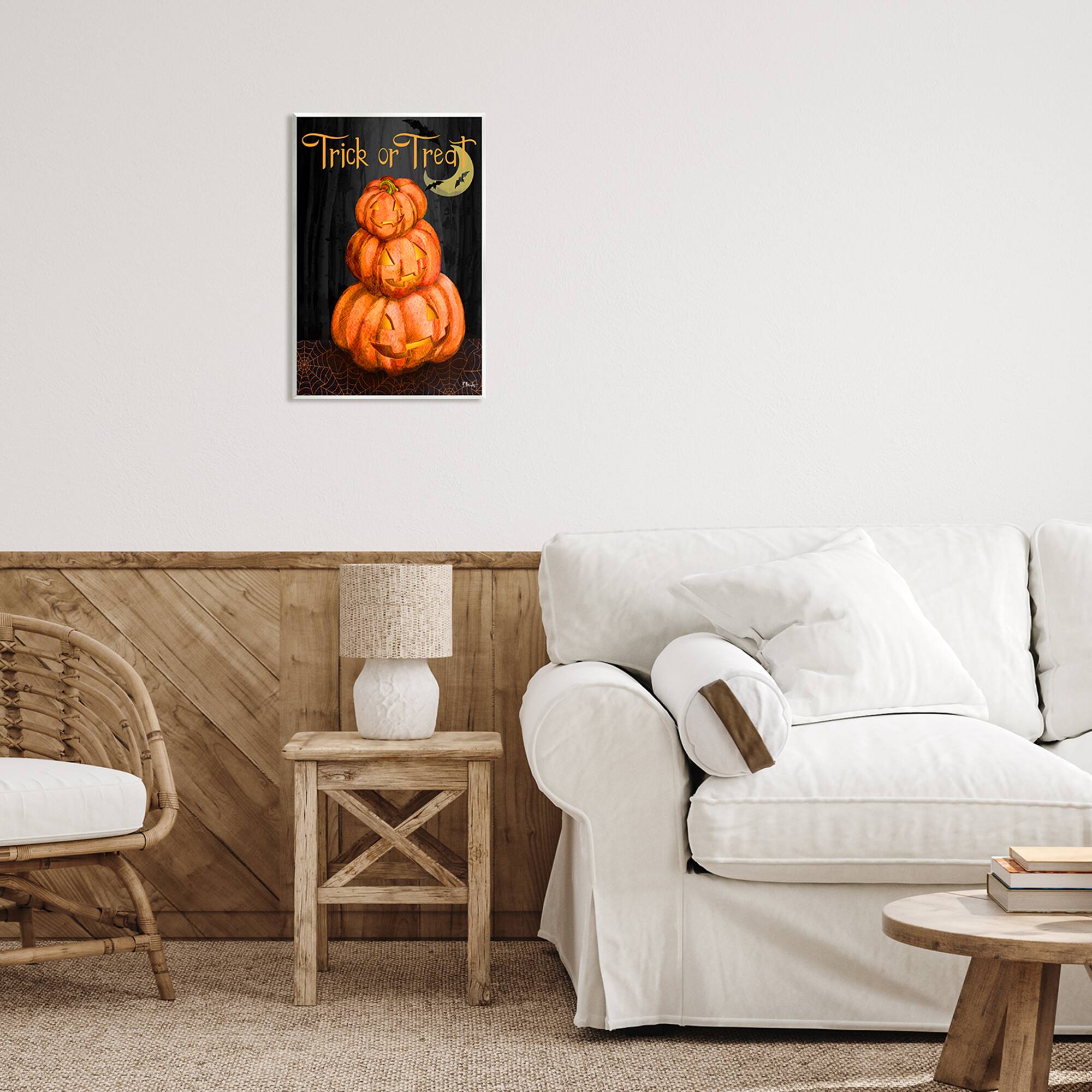 Stupell Industries Trick Or Treat Halloween Jack-o-Lantern Wall Plaque Art