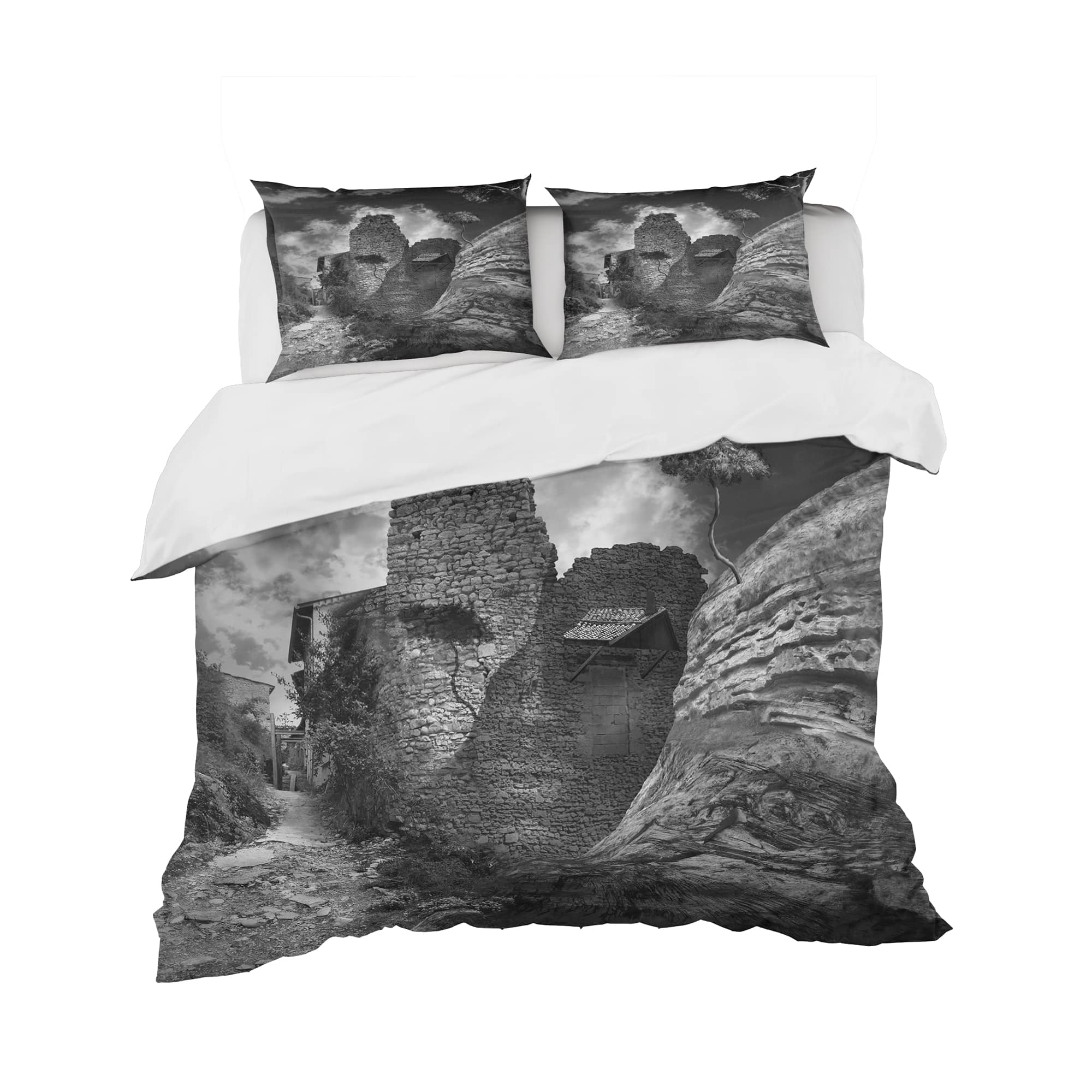 Designart 'Mast of Columbine Collage' Traditional Bedding Set - Duvet Cover & Shams