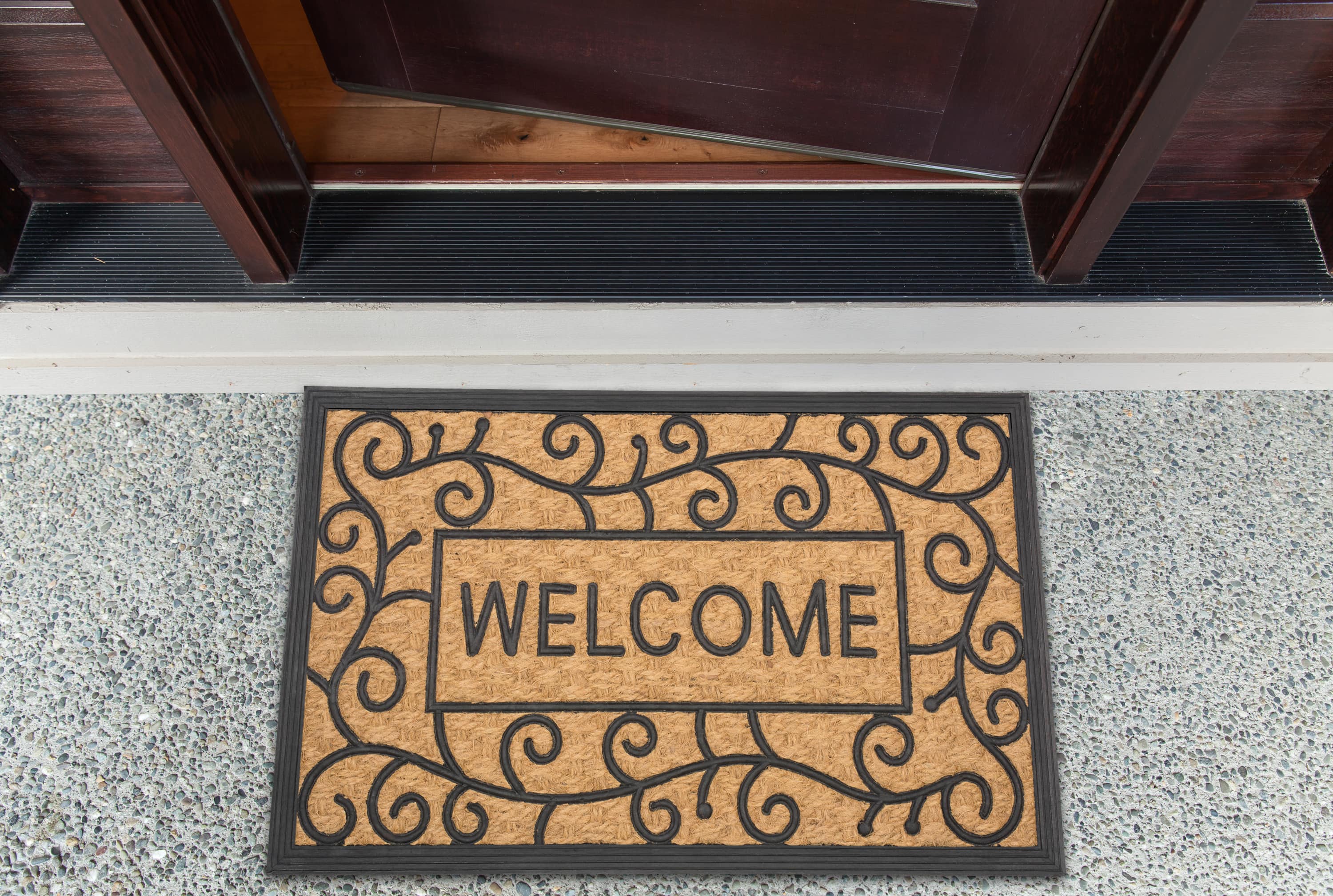 DII® Tuffridge Light Swirls Welcome Coir & Rubber Doormat