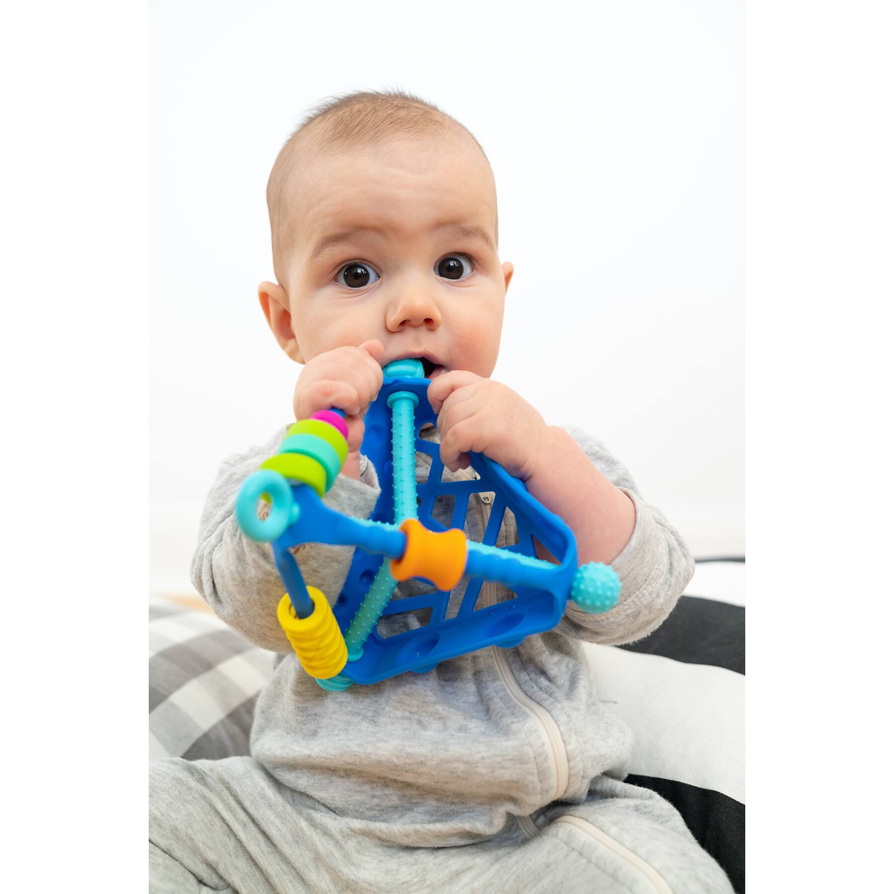 Mobi Wigloo® 8" Activity Toy