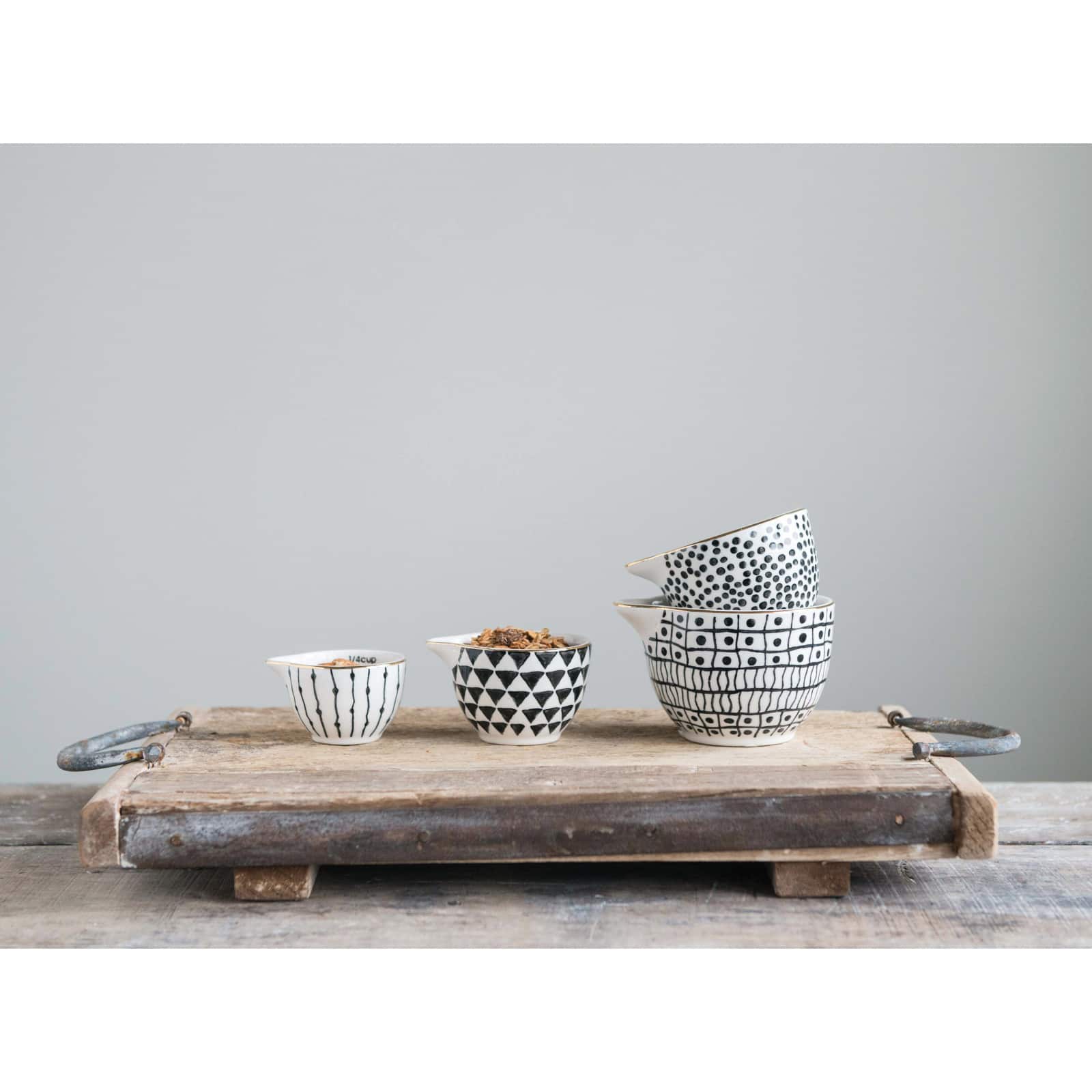 Hello Honey® Black & White Stoneware Measuring Cups with Gold Electroplating, 4ct.