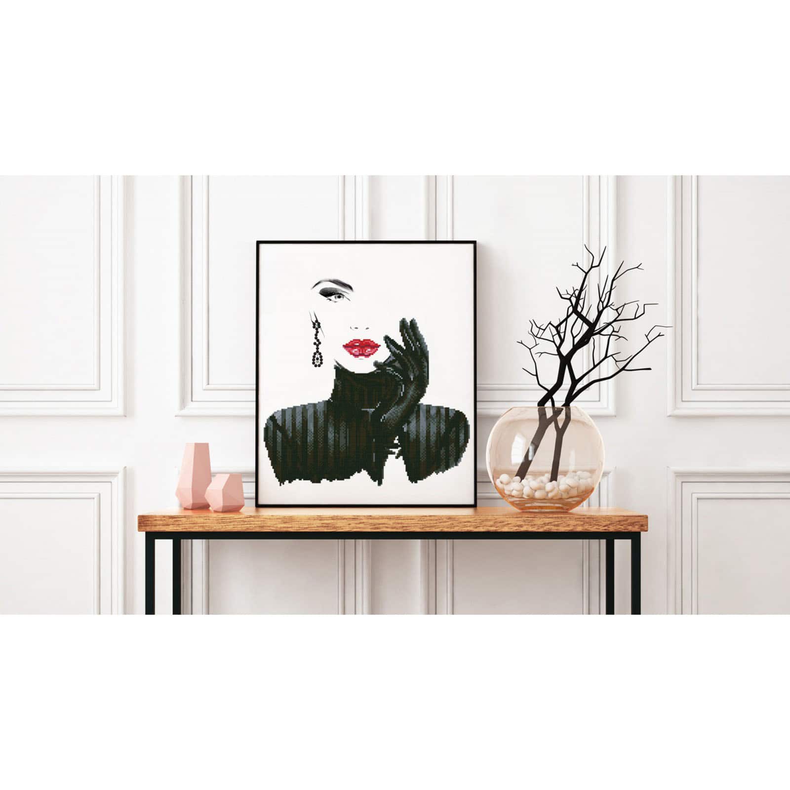 Diamond Dotz® Intermediate Lady in Black Diamond Painting Kit