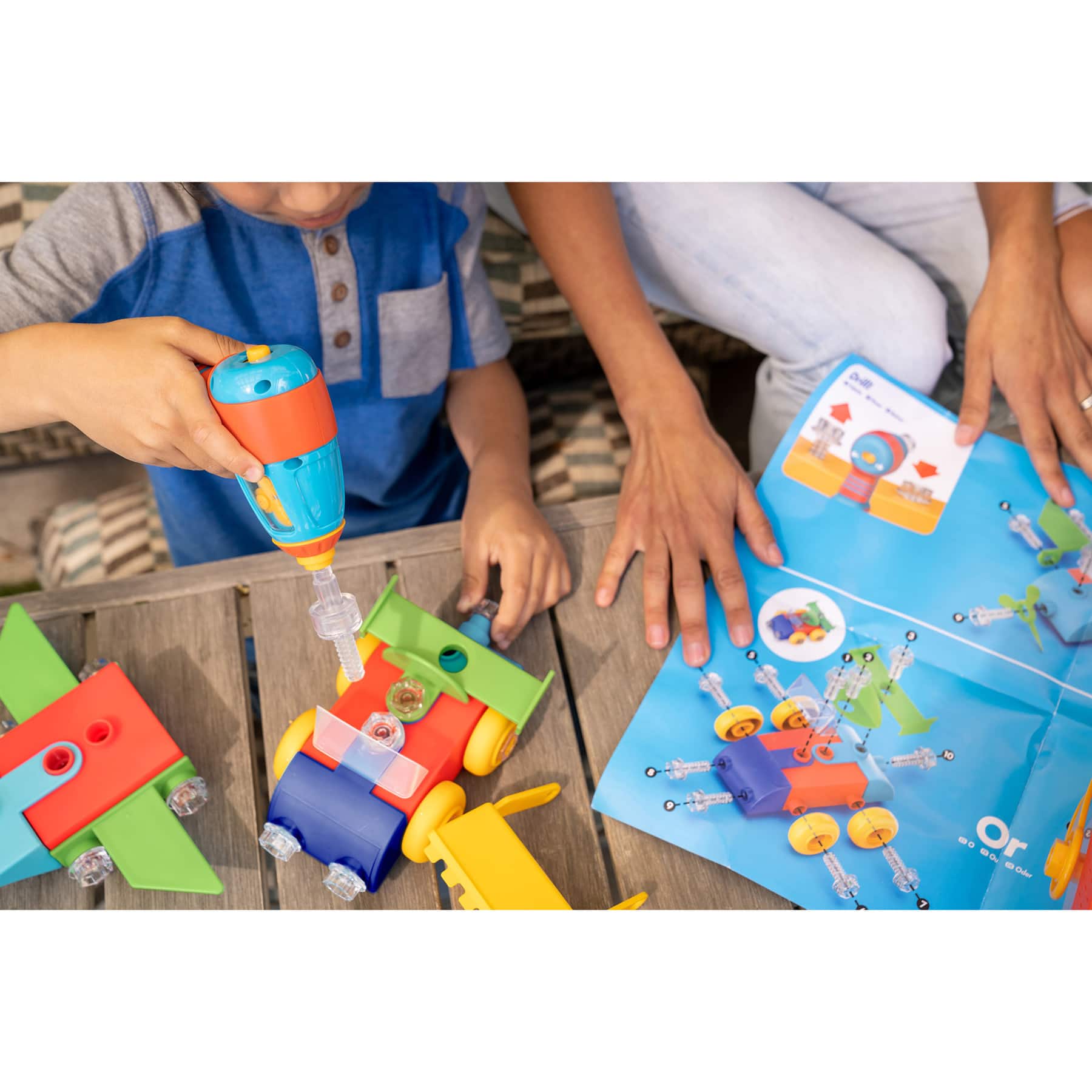 Educational Insights Design & Drill® Build-It Bucket™