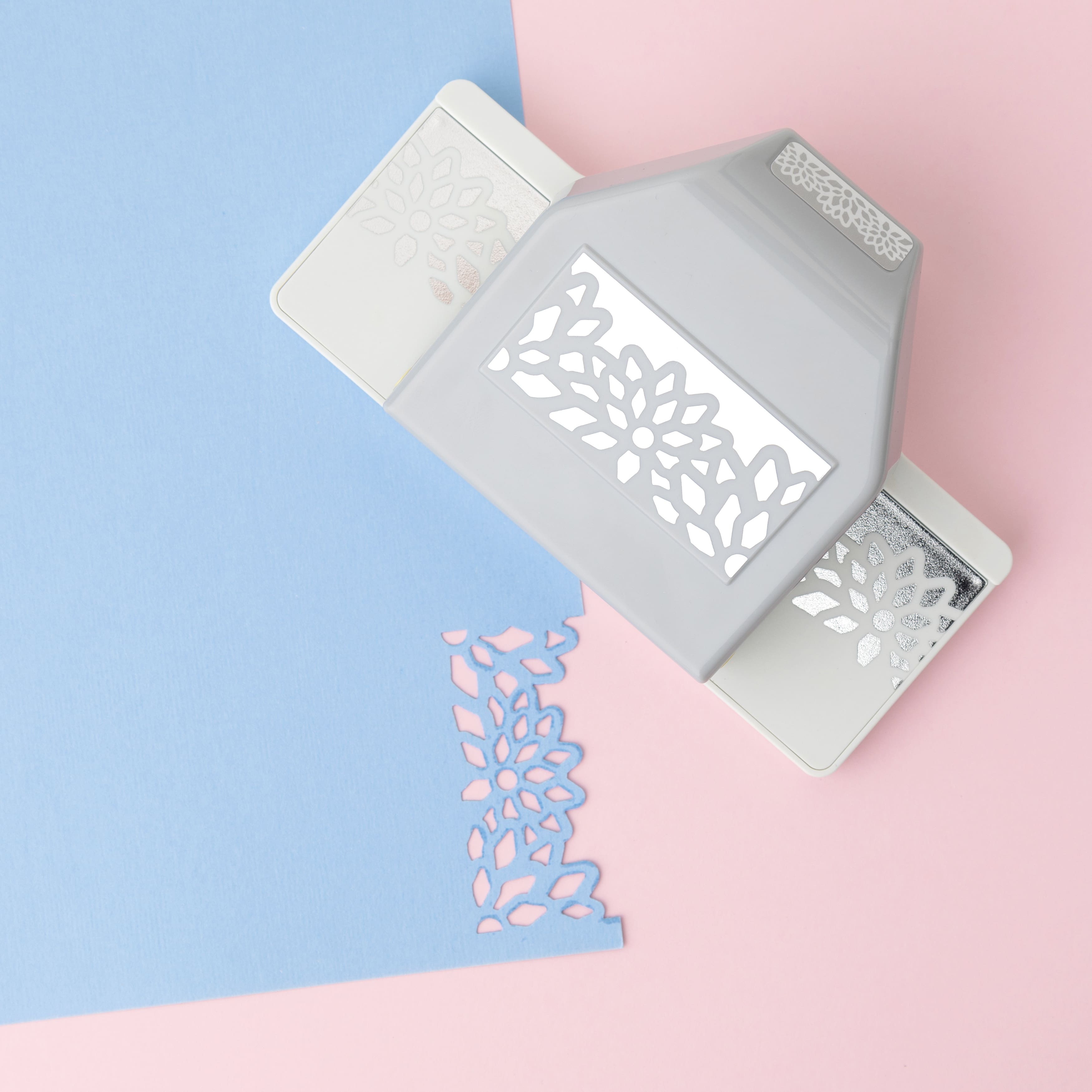 EK Tools 1.25" Diamond Flowers Large Edge Punch