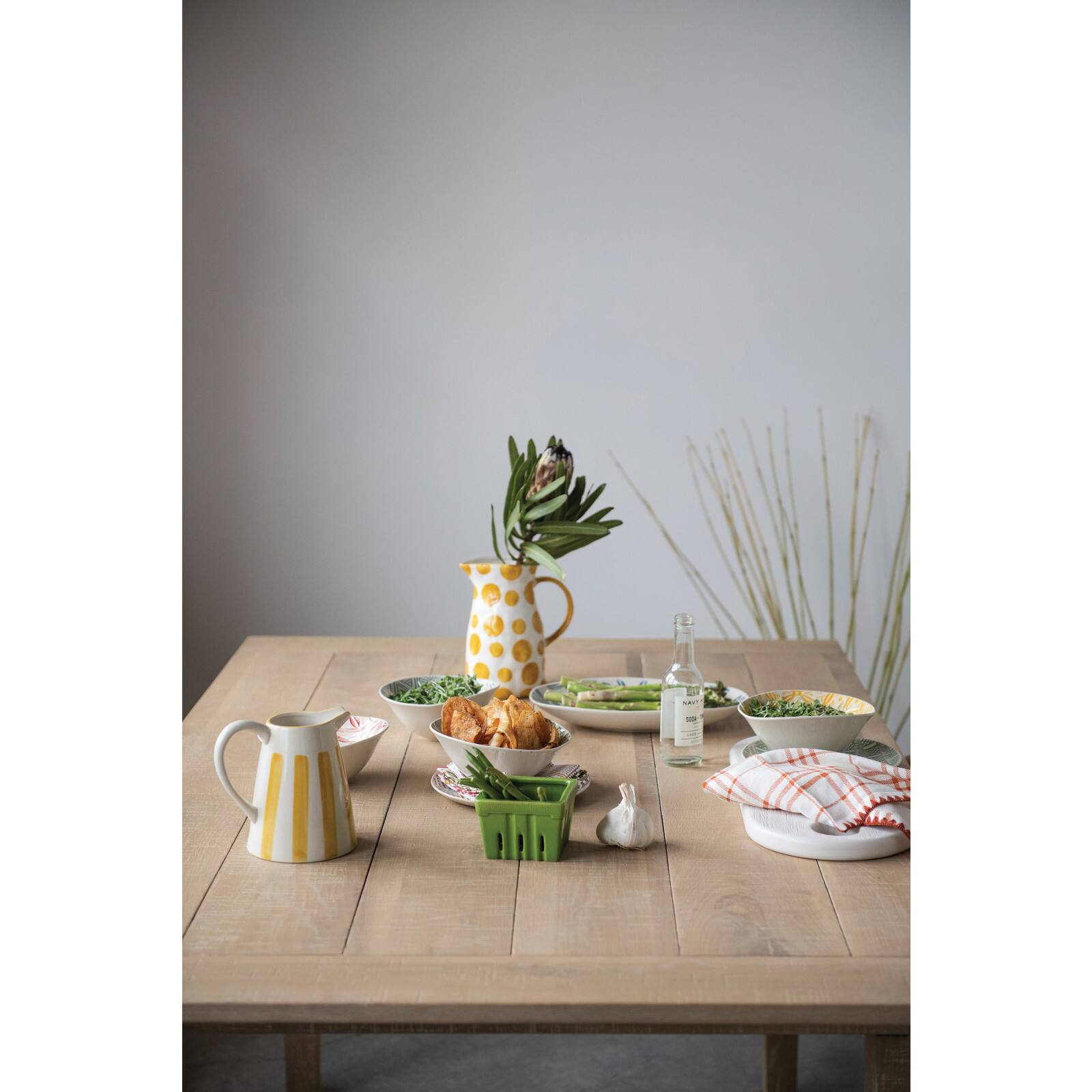Hello Honey® 19" Textured White Acacia Wood Cheese/Serving Board