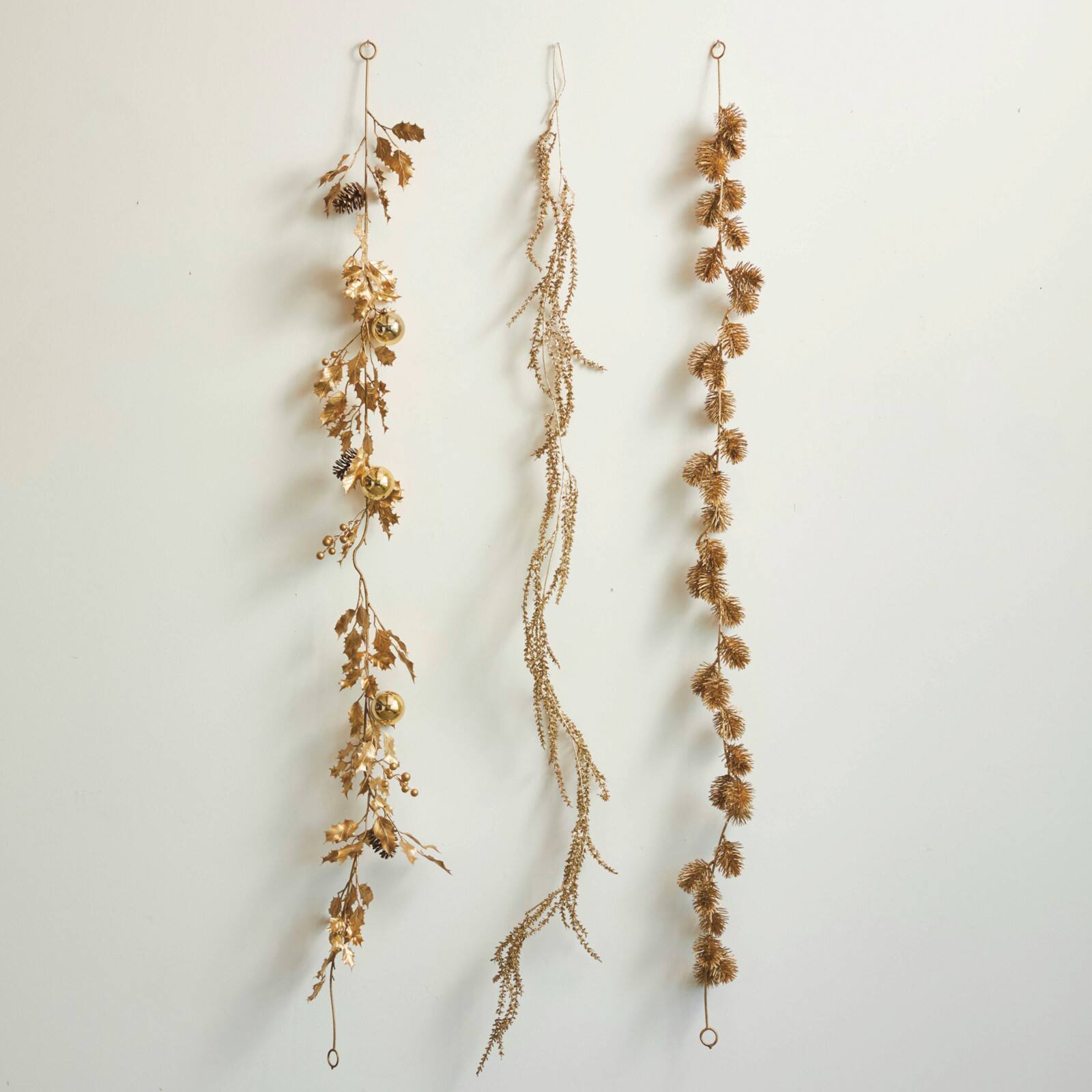 Hello Honey 5.25ft. Faux Leaf Garland