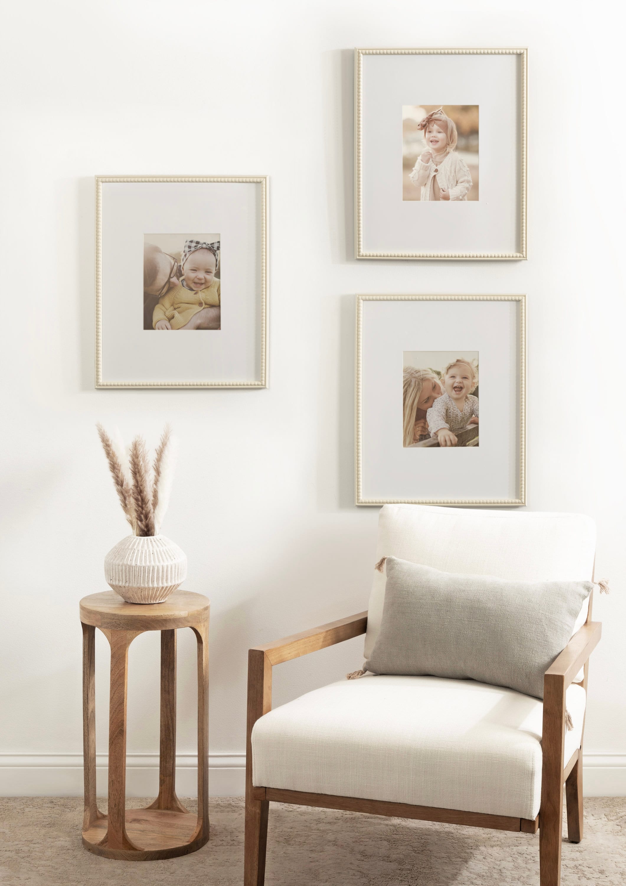 Kate and Laurel 16" x 20" Adlynn Beaded Photo Frame with 8" x 10" Mat