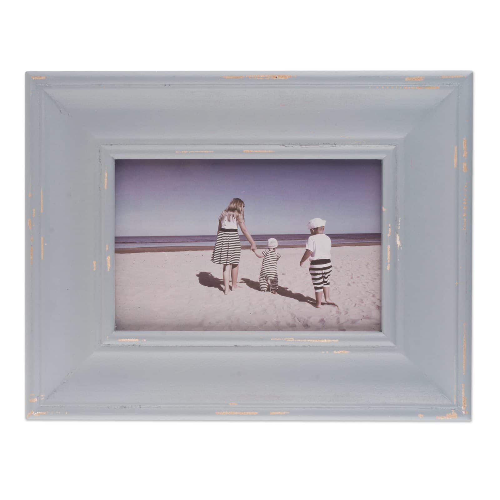 DII® Distressed 4" x 6" Picture Frame