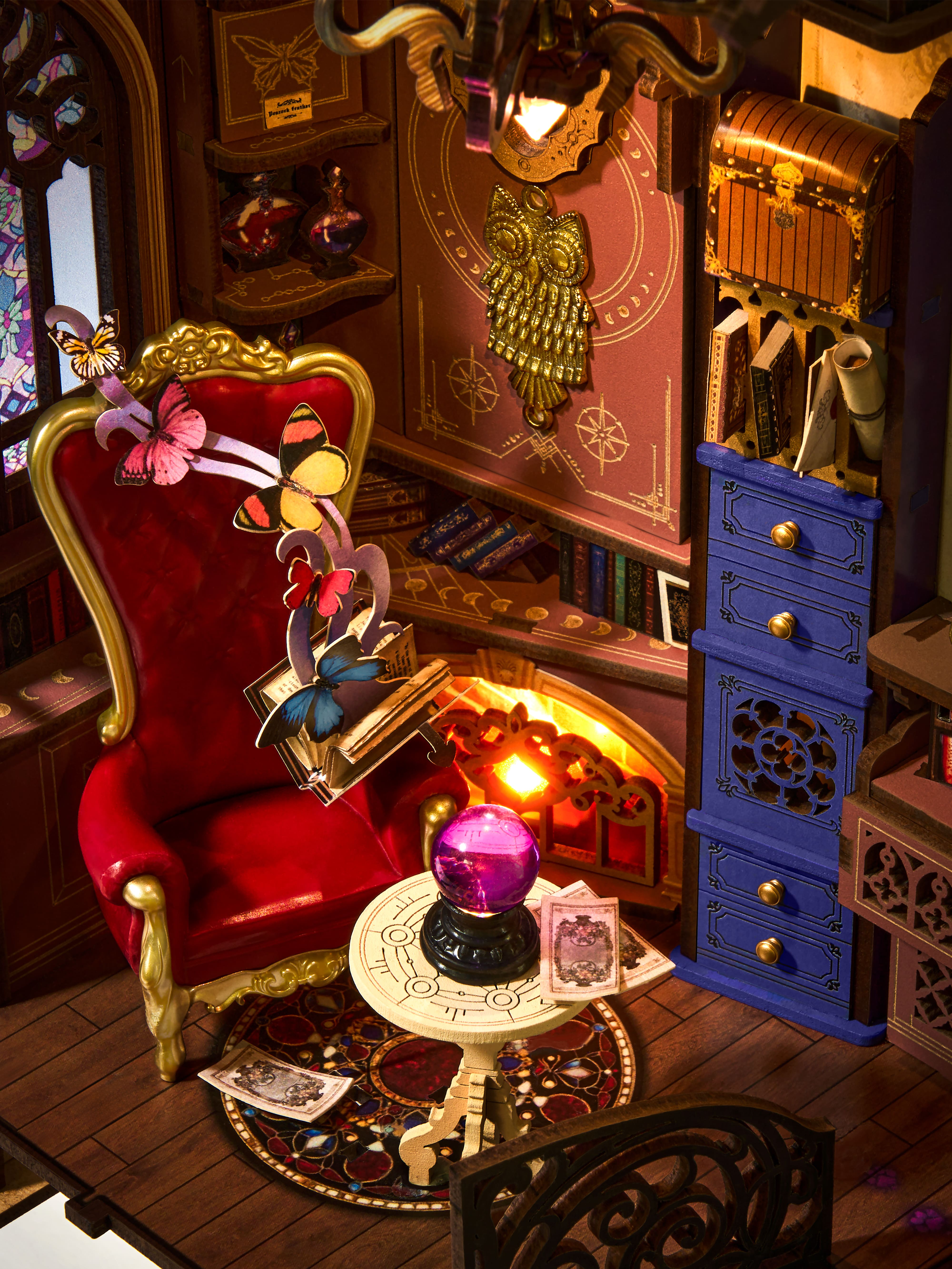 Rolife® Magic Fantasy Corner DIY Book Nook Kit