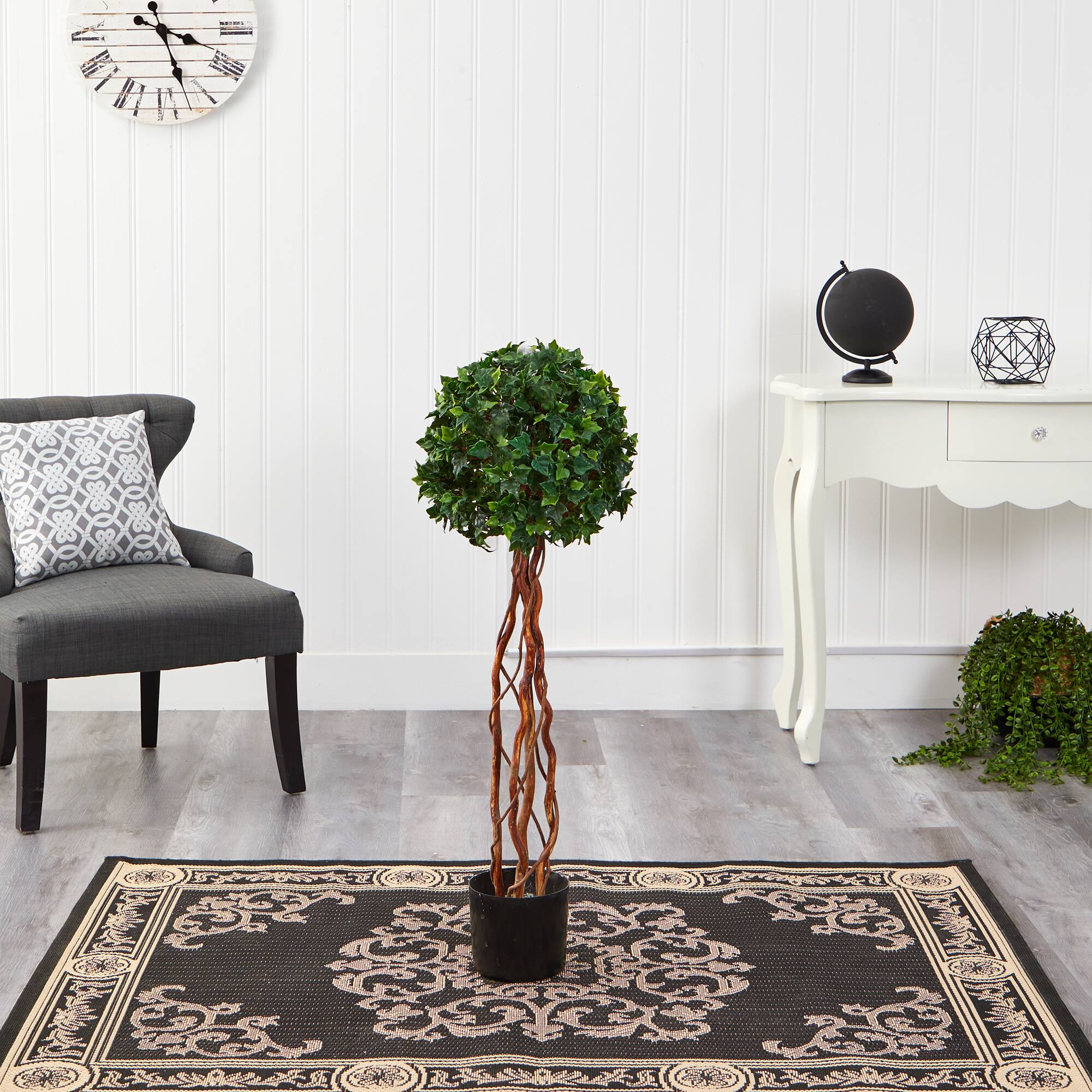 3.5ft. Potted English Ivy Ball Topiary Tree