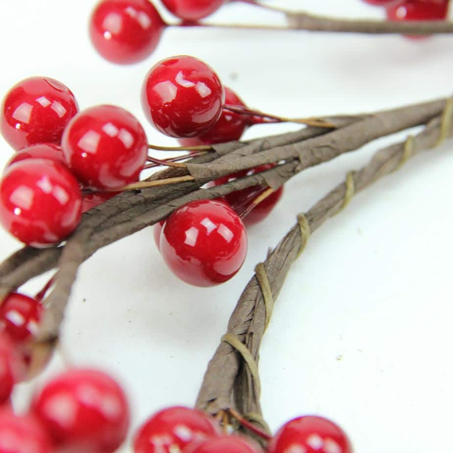 9" Artificial Red Berries Christmas Candle Holder Ring