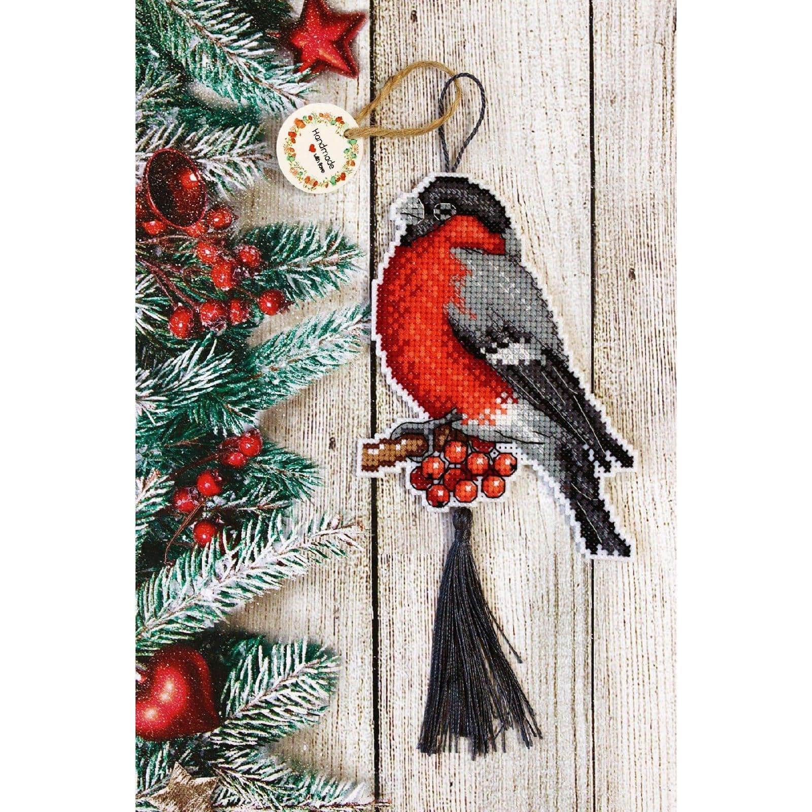 MP Studia Winter Messenger Plastic Canvas Counted Cross Stitch Kit