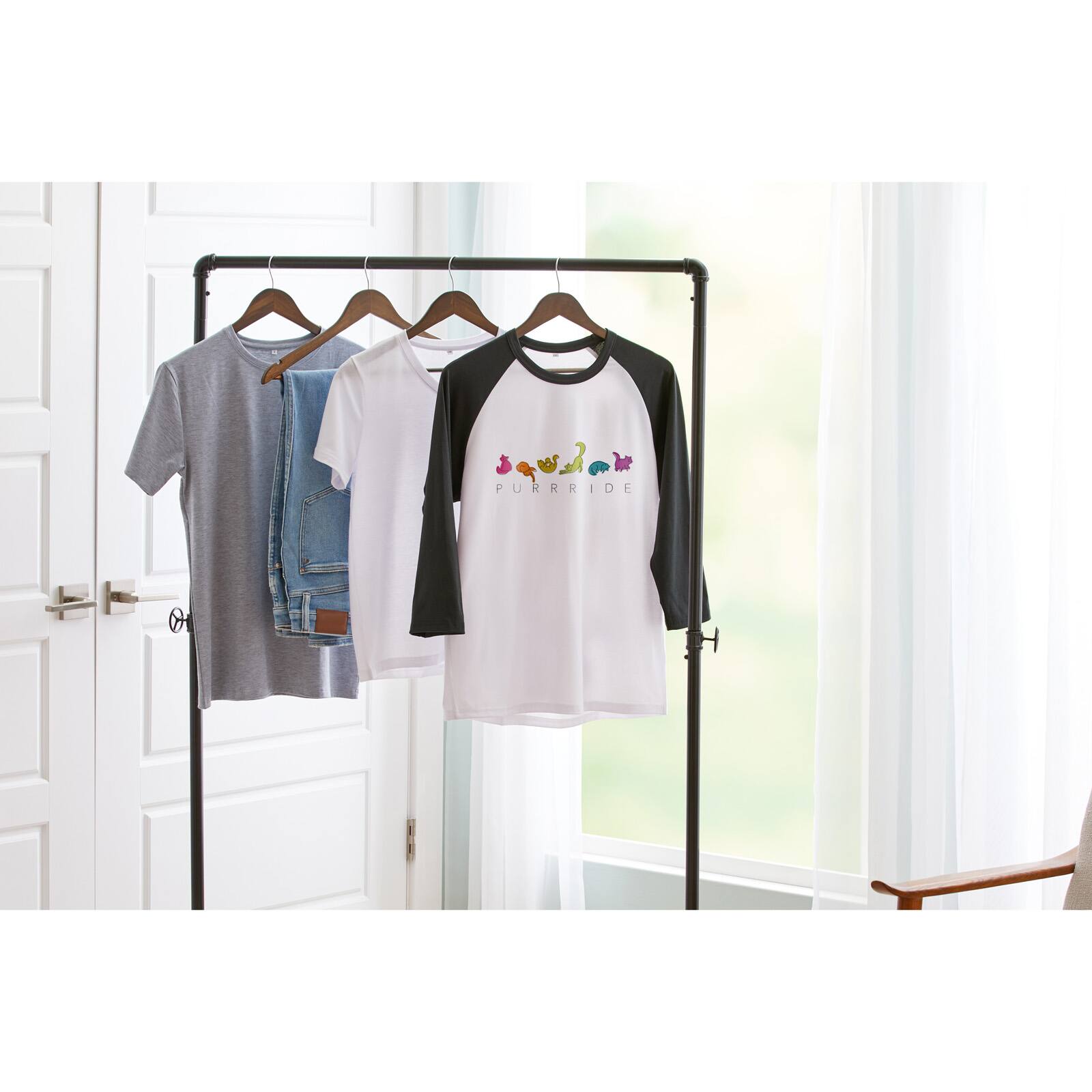 Cricut® Unisex Adult Raglan Sleeve T-Shirt Blank