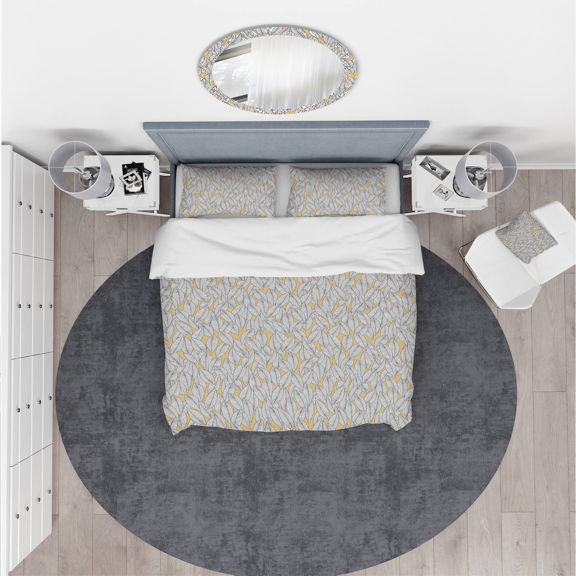 Designart 'Abstract Monochromic Pattern with Contour Leaves' Modern & Contemporary Bedding Set