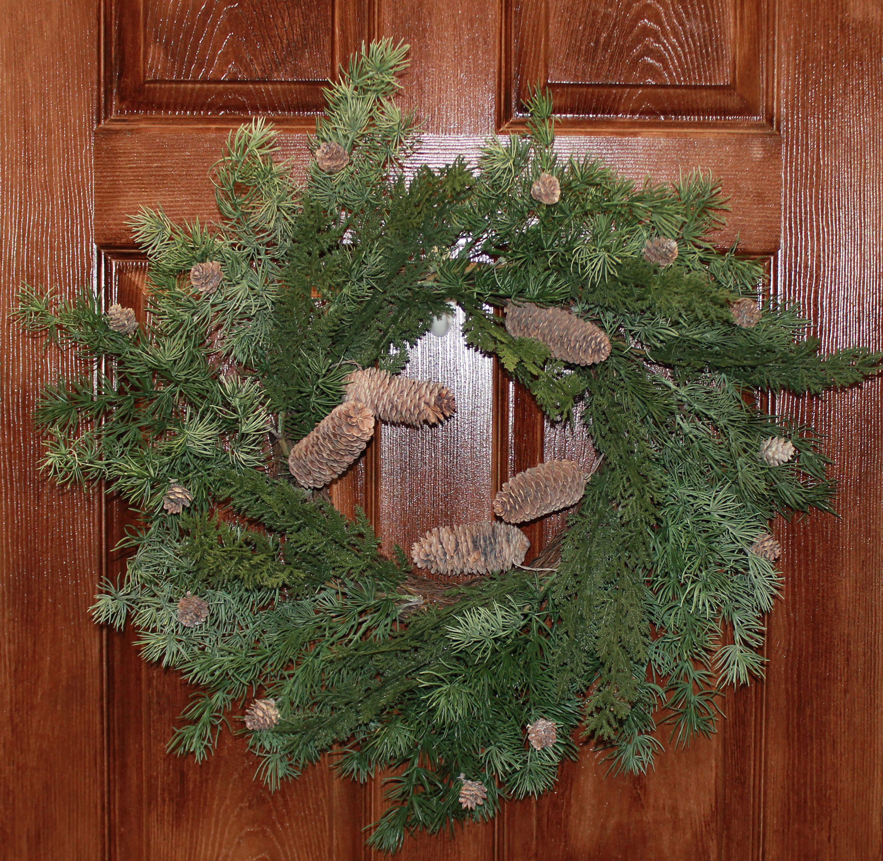 24" Artificial Christmas Pine Hemlock and Pinecone Wreath