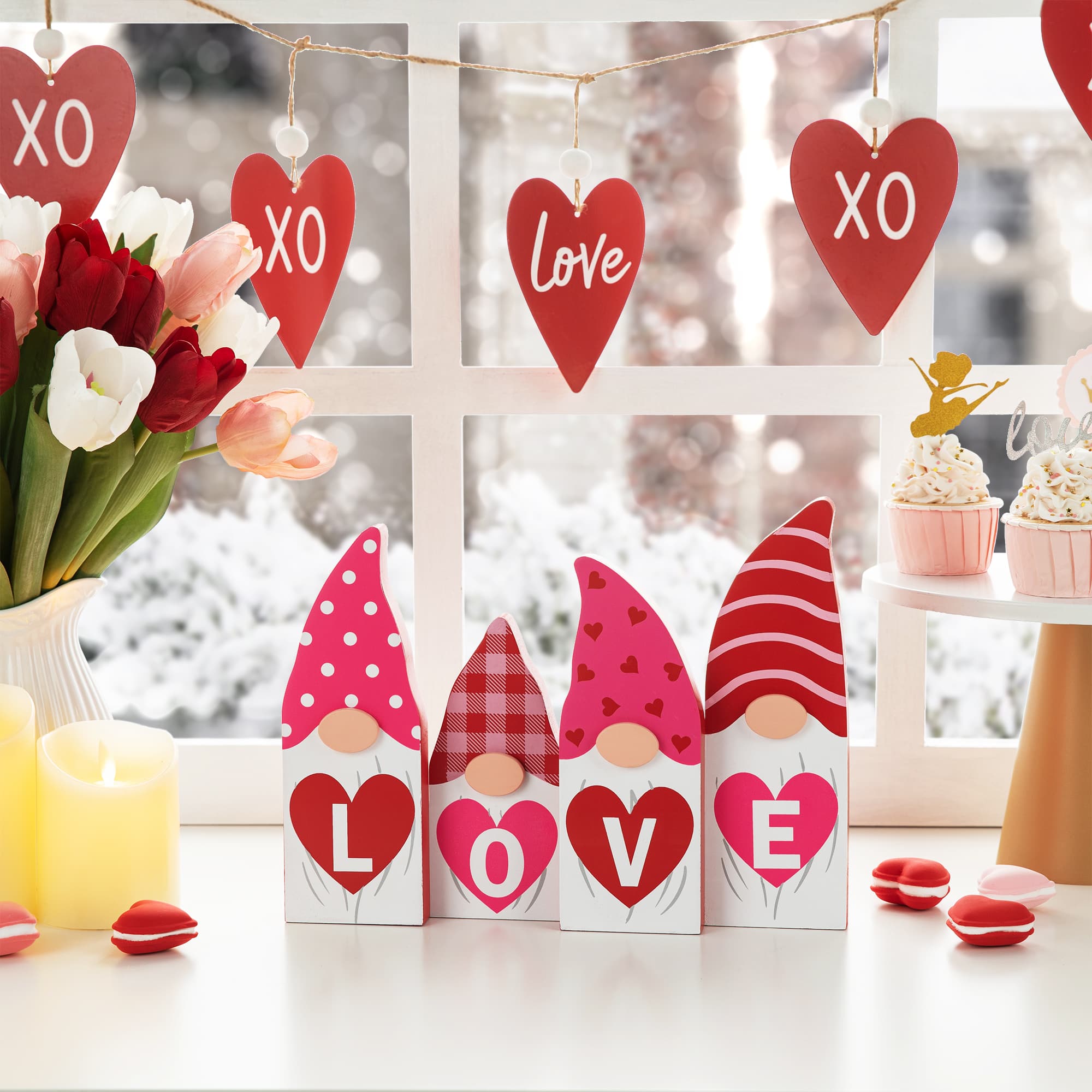 Glitzhome® 11" Valentine's Love Wooden Gnome Table Decor