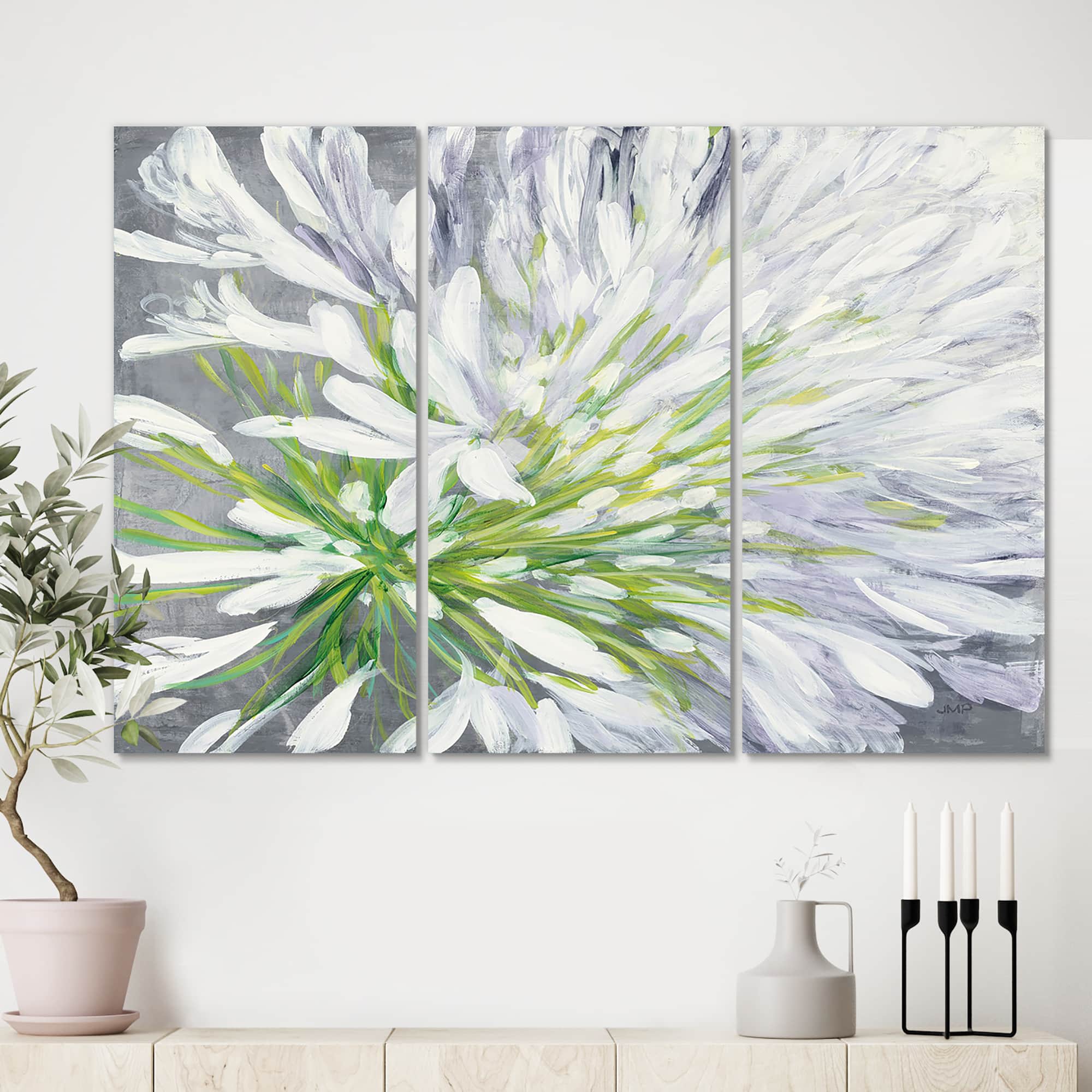Designart - Flower Cleome Splash II - Traditional Floral Gallery-wrapped Canvas