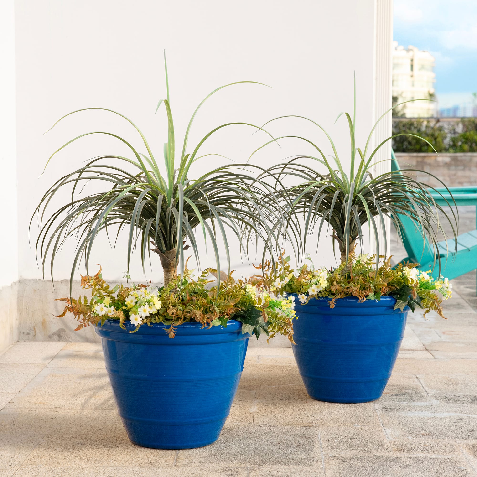 Glitzhome® Round Faux Ceramic Pot Plastic Planter Set