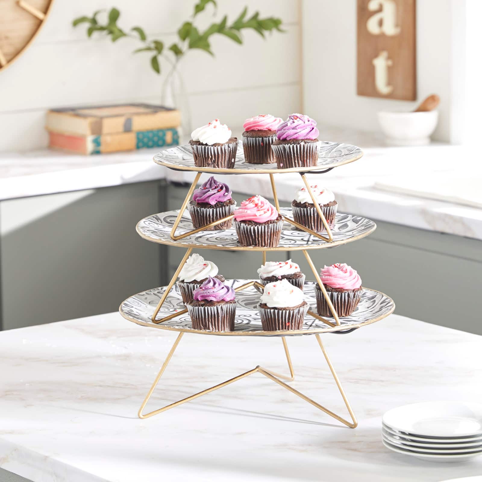 Set of 3 White Metal Farmhouse Cake Stand, 11", 12", 14"