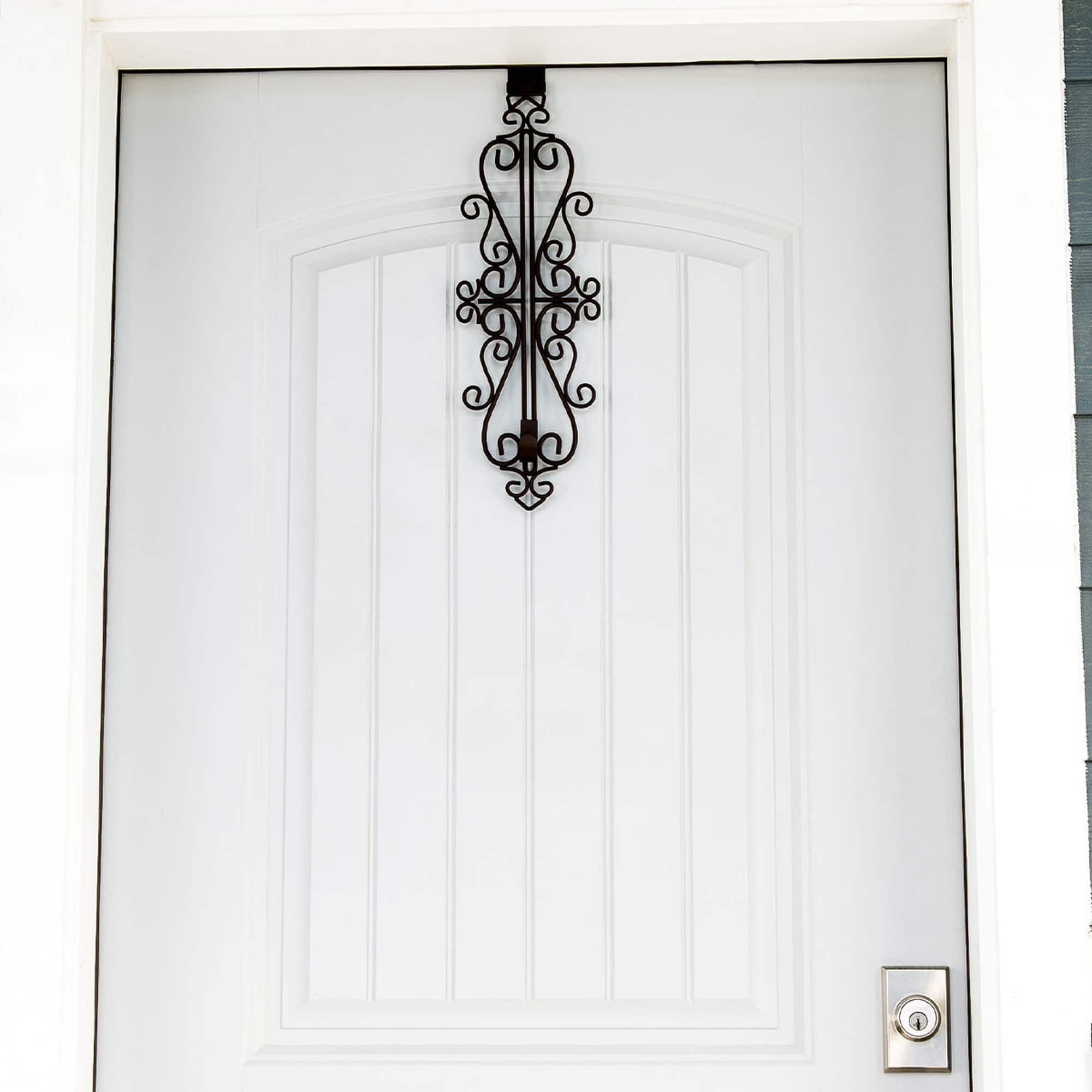 Village Lighting Adjustable Colonial Wreath Hanger
