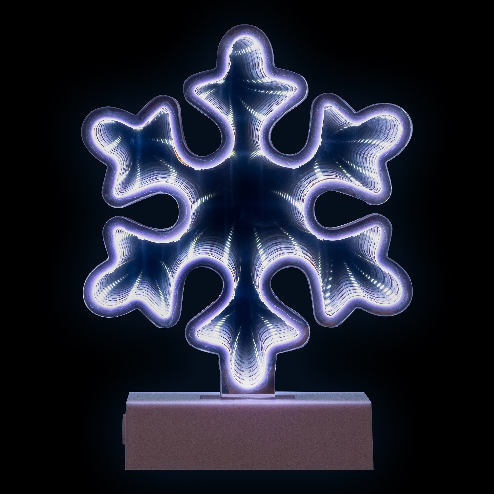 LED 3D Snowflake Christmas Infinity Mirror Light - 7.75"
