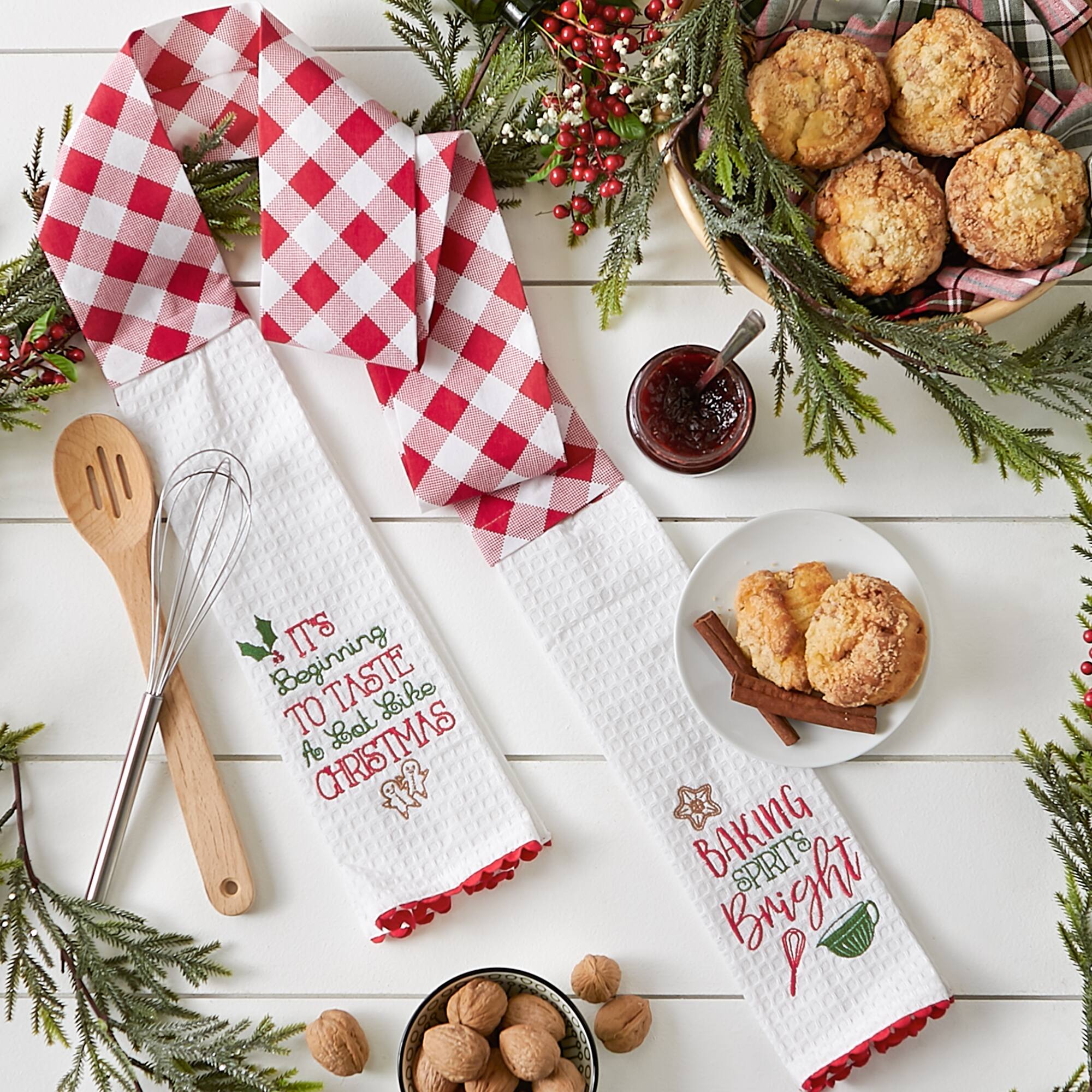 DII® Baking Spirits Bright Kitchen Towel Scarf
