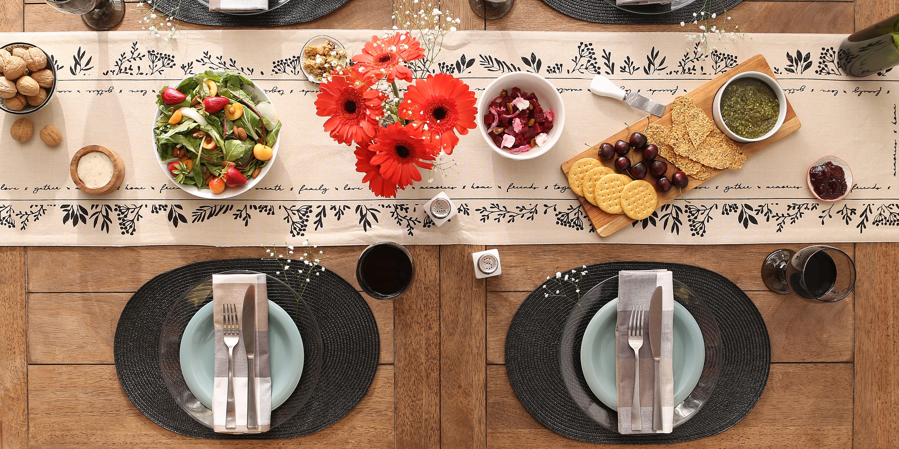 DII® Oval Plastic Woven Placemats
